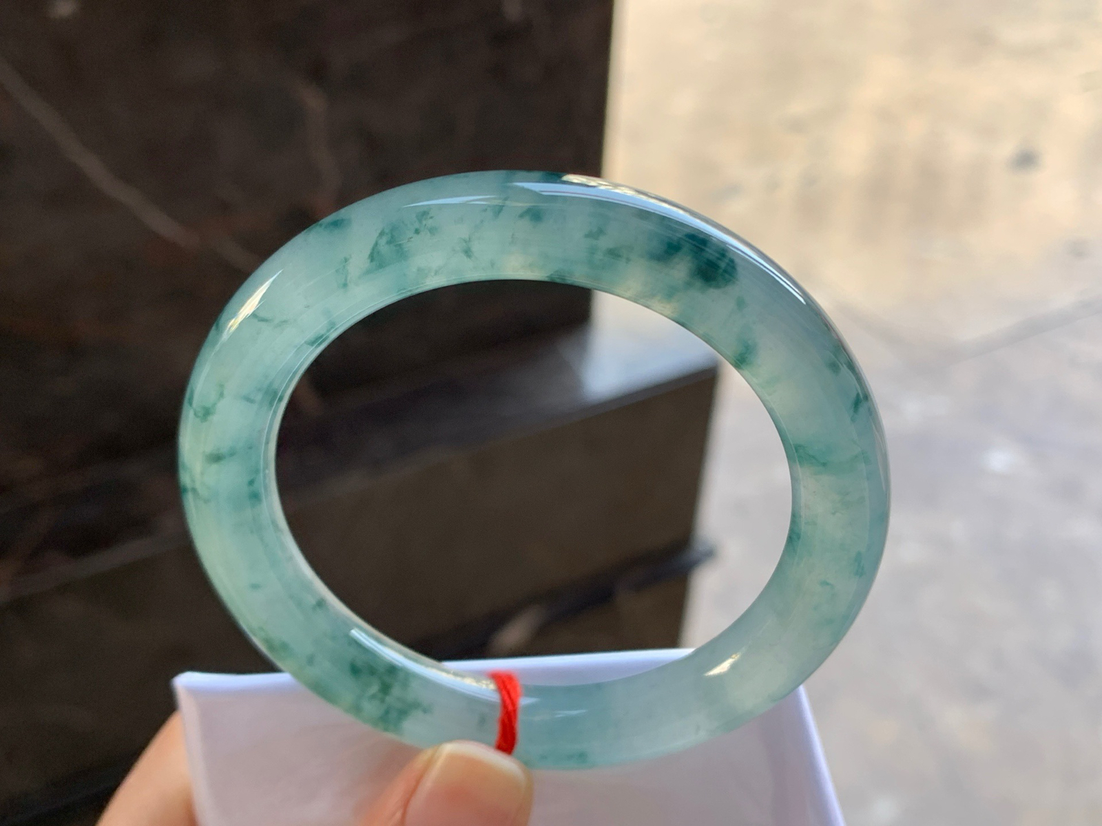 54-9.6

蓝花圆条手镯^_^飘花灵韵