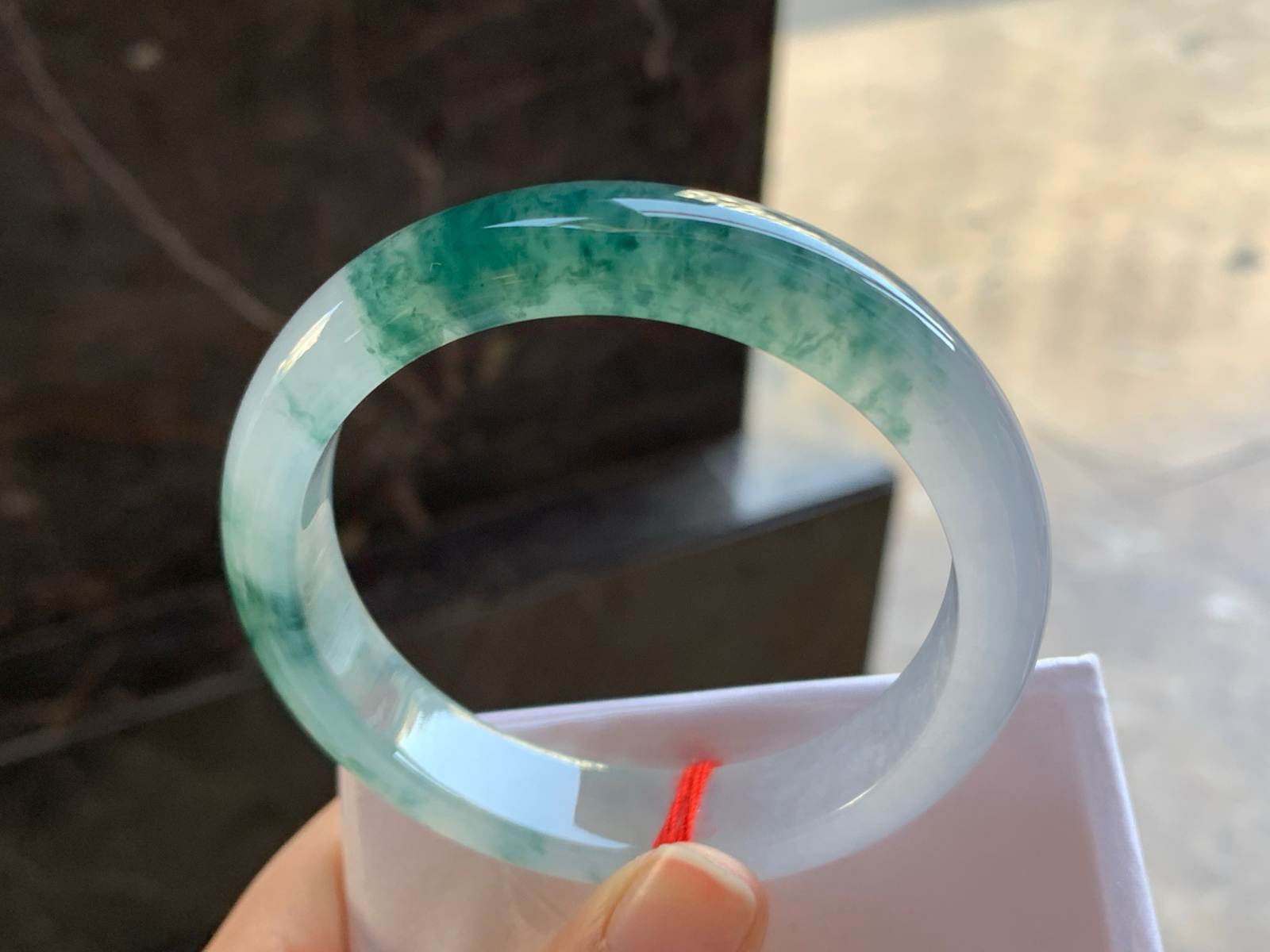 57-12.8-8

冰种蓝花手镯^_^飘花灵韵