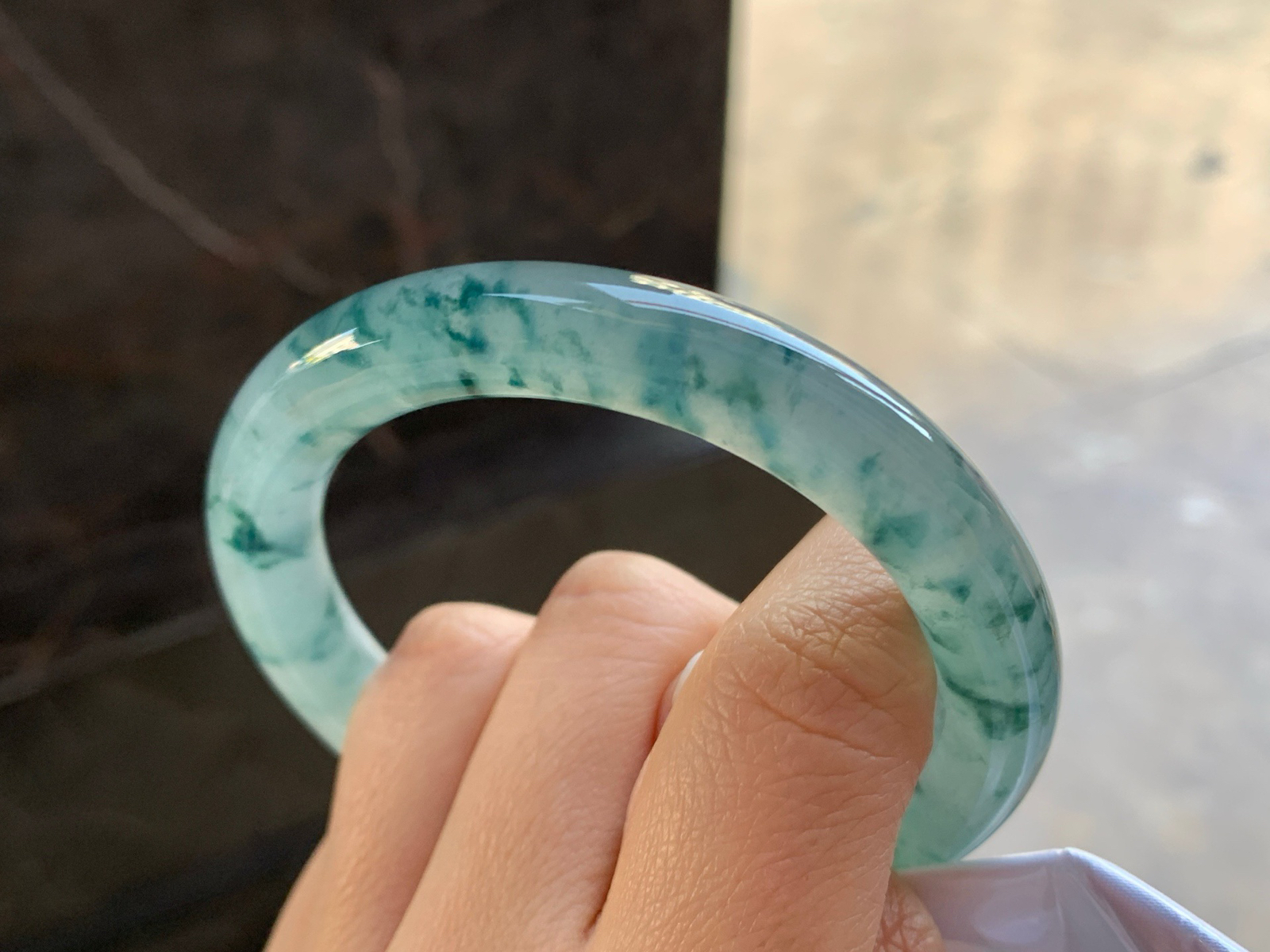 54-9.6

蓝花圆条手镯^_^飘花灵韵