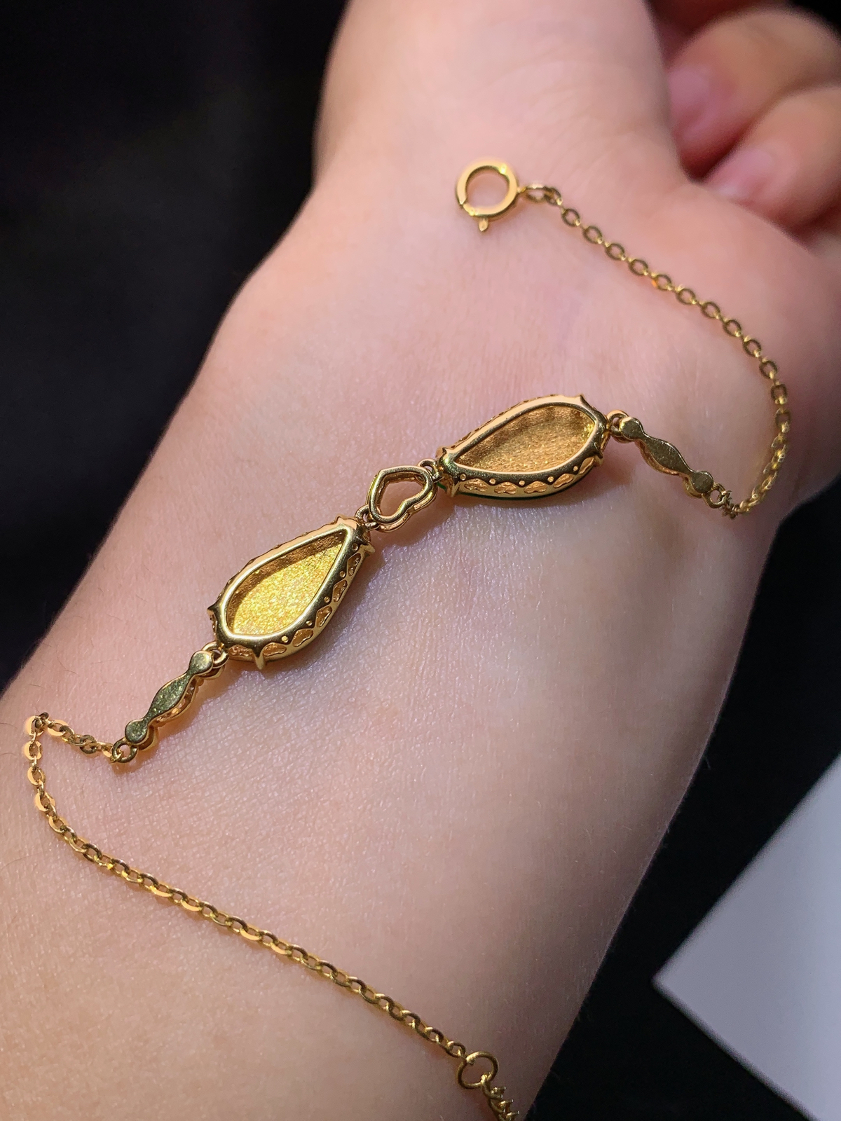 冰阳绿树叶手链，18k金镶嵌，简约时尚，冰润色阳，种水足，尺寸14.3*7.7*2