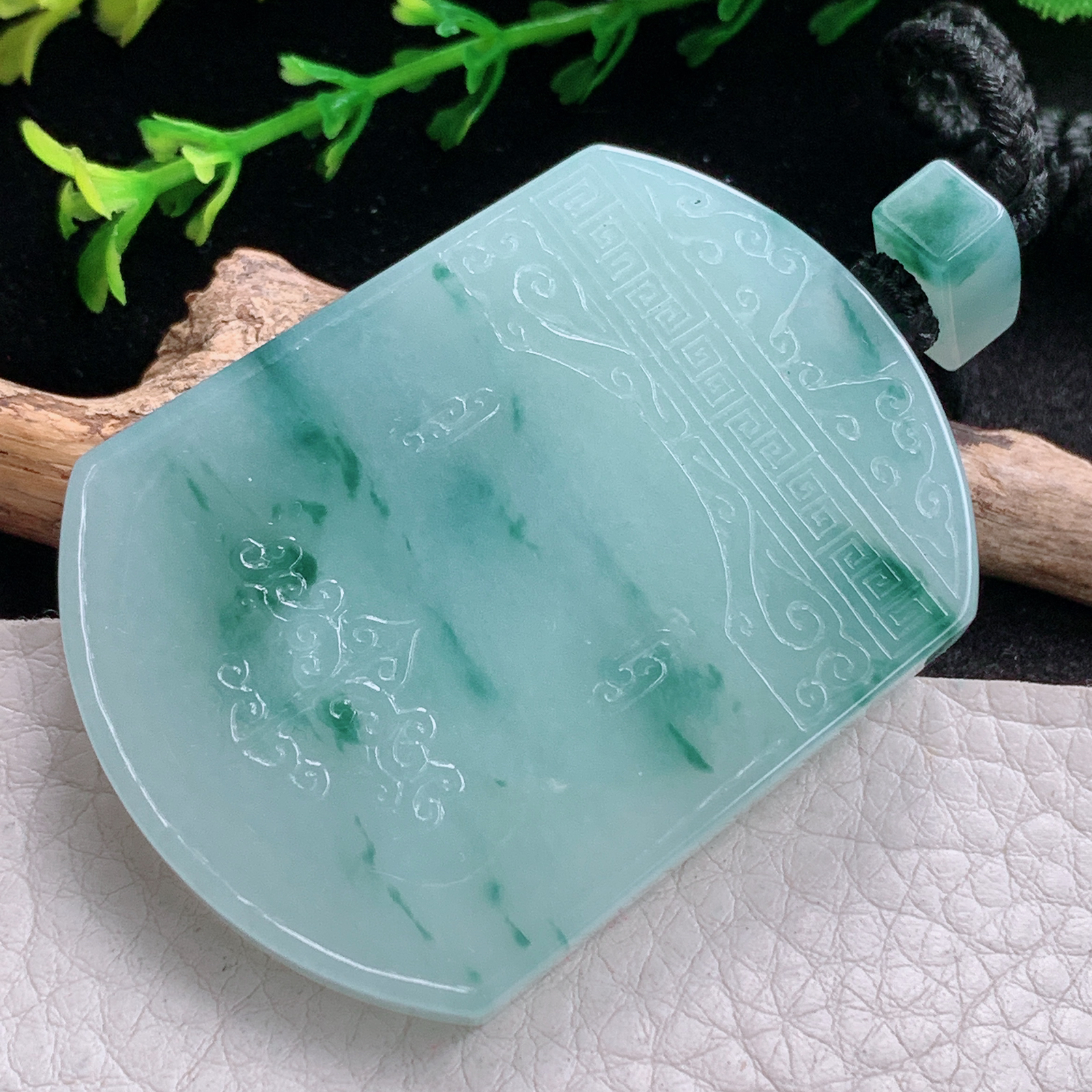 csy实拍56.3*32*6.3缅甸翡翠a货精雕冰飘花怀古雕无事牌玉吊坠 玉挂坠