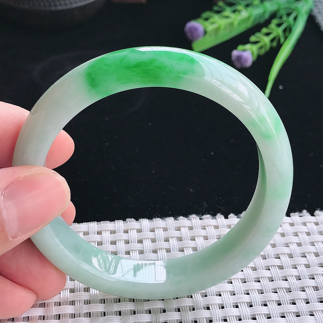 实拍天然翡翠56/12.1/8老坑精美飘阳绿手镯翡翠玉镯手环