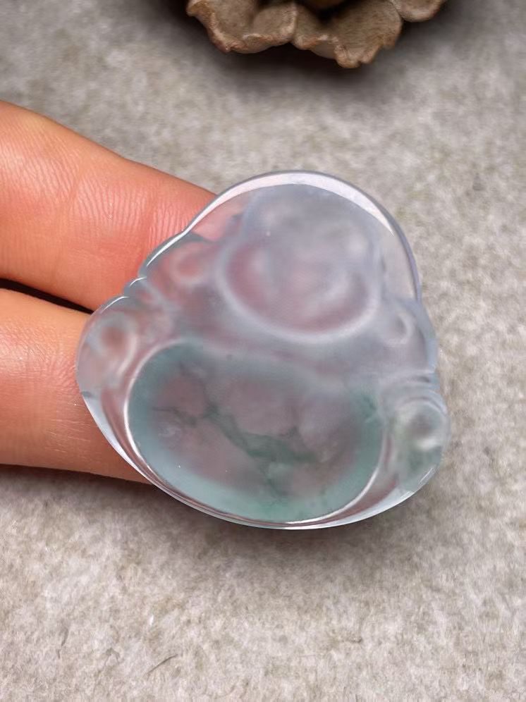 冰种飘花【佛公】吊坠，种水好，玉质细腻 ，卖相好