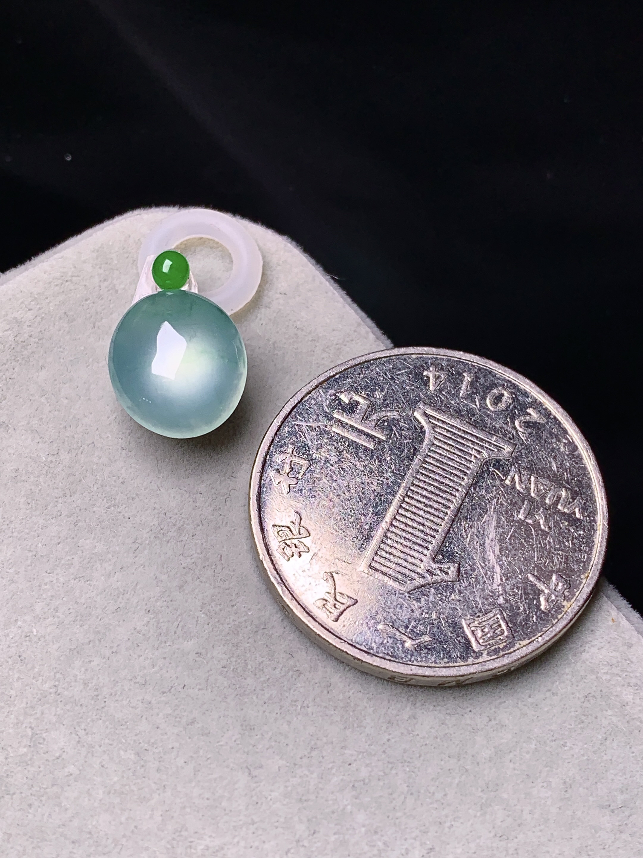 镶嵌款 冰种晴绿蛋面吊坠 玉质细腻 色泽艳丽 2x整体尺寸10.7*9.3*4.3