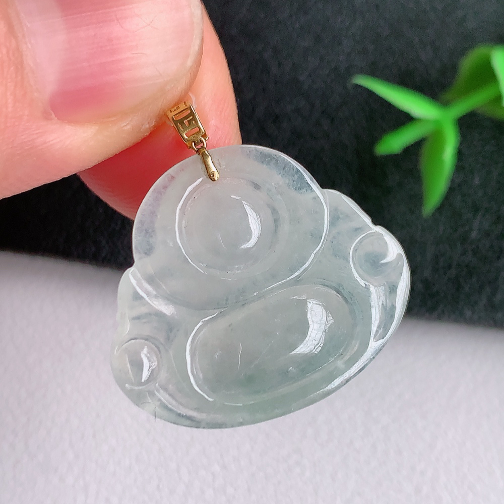 18k金扣冰润佛公挂件 玉质细腻  精雕弥勒佛，笑佛福耳垂肩，面相喜庆，开怀大笑，憨态可掬。惟妙惟肖，寓意福禄双全，吉祥美满，笑口常开 W49.9 尺寸：21-24.5-4.7mm