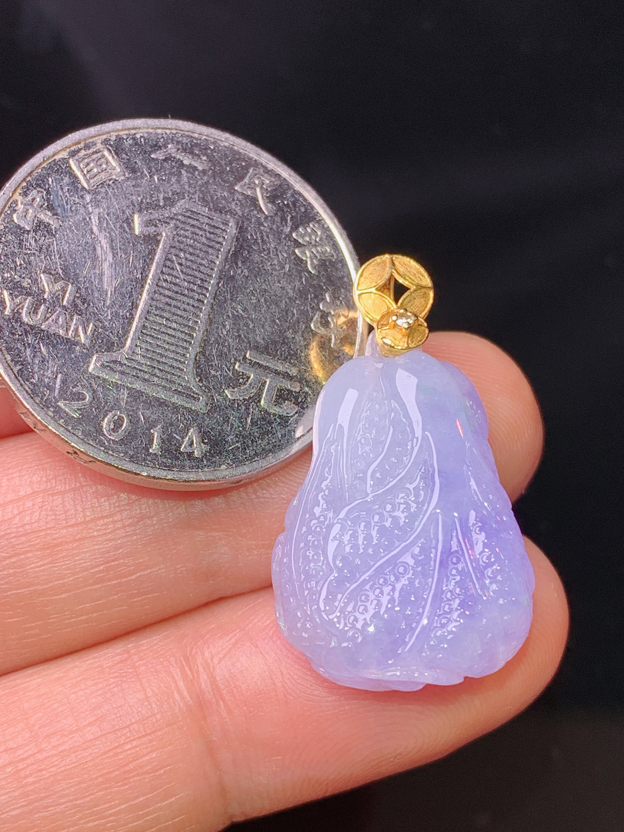 18k金钻镶嵌紫罗兰白菜吊坠 玉质细腻 色泽艳丽 整体尺寸26.5*15.6*6.5b1