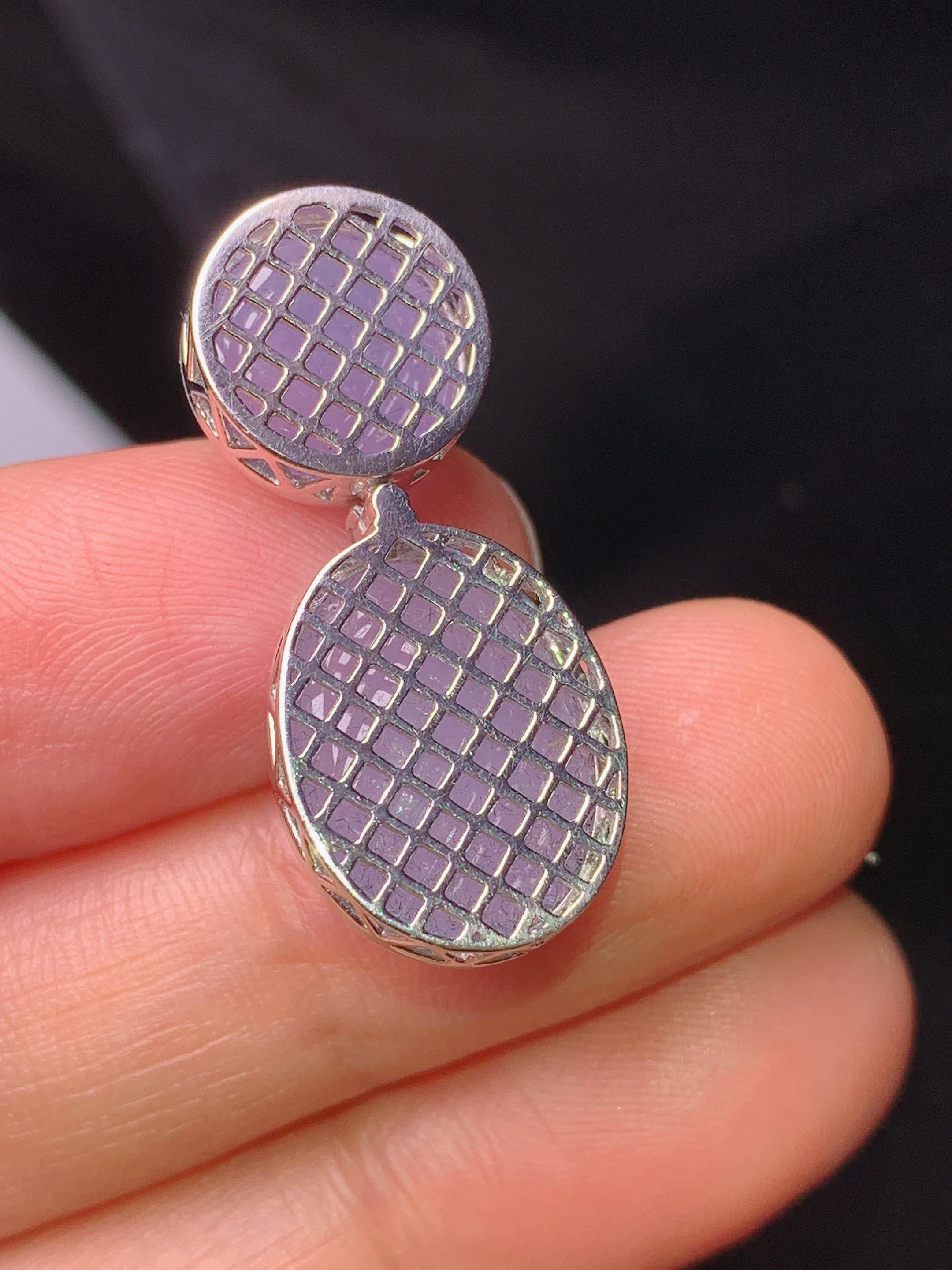 18k金钻镶嵌紫罗兰蛋面吊坠 玉质细腻 色泽艳丽 整体尺寸28.5*12.2*7.5z1