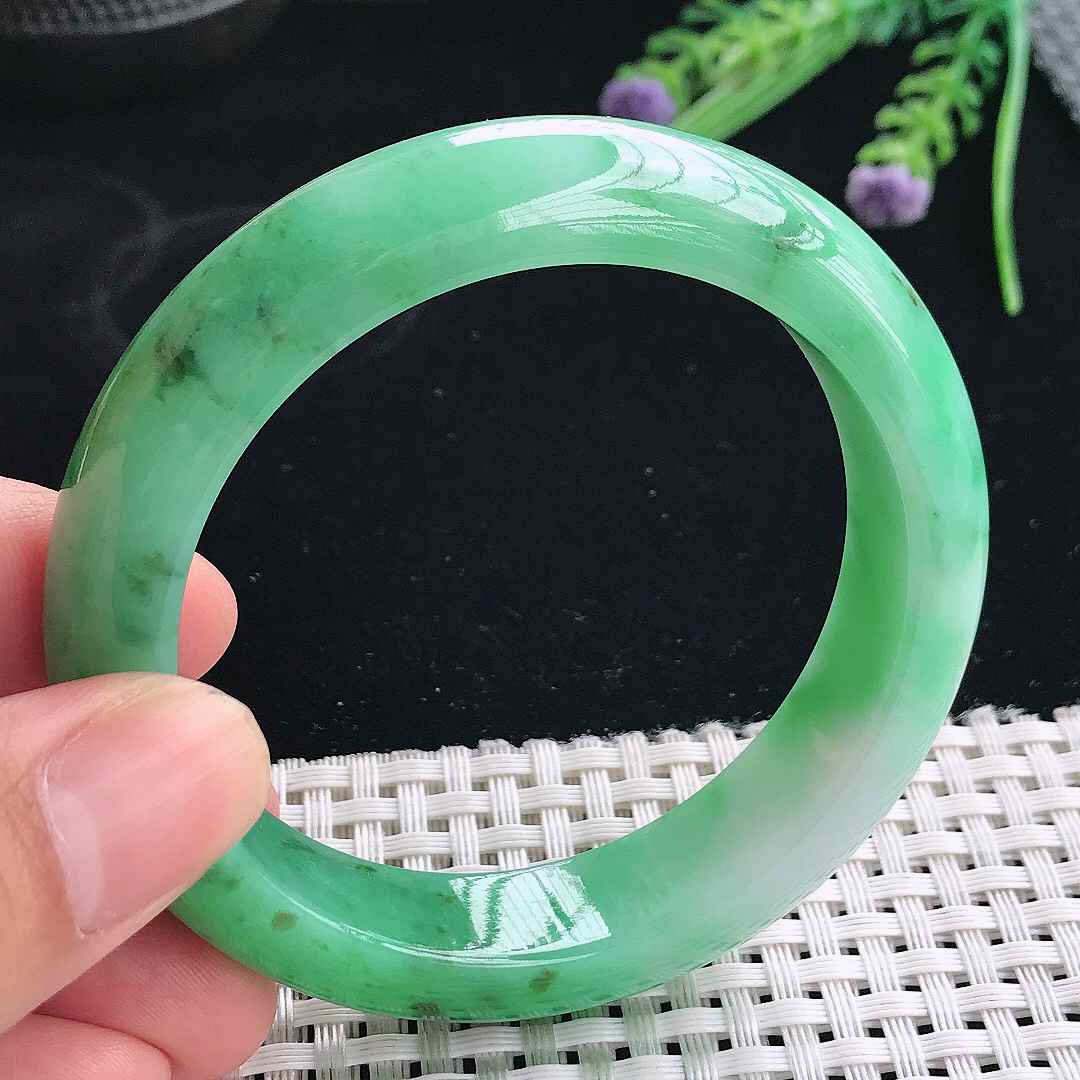 实拍天然翡翠55/13.3/8.8老坑精美温润满绿阳绿手镯翡翠玉镯手环