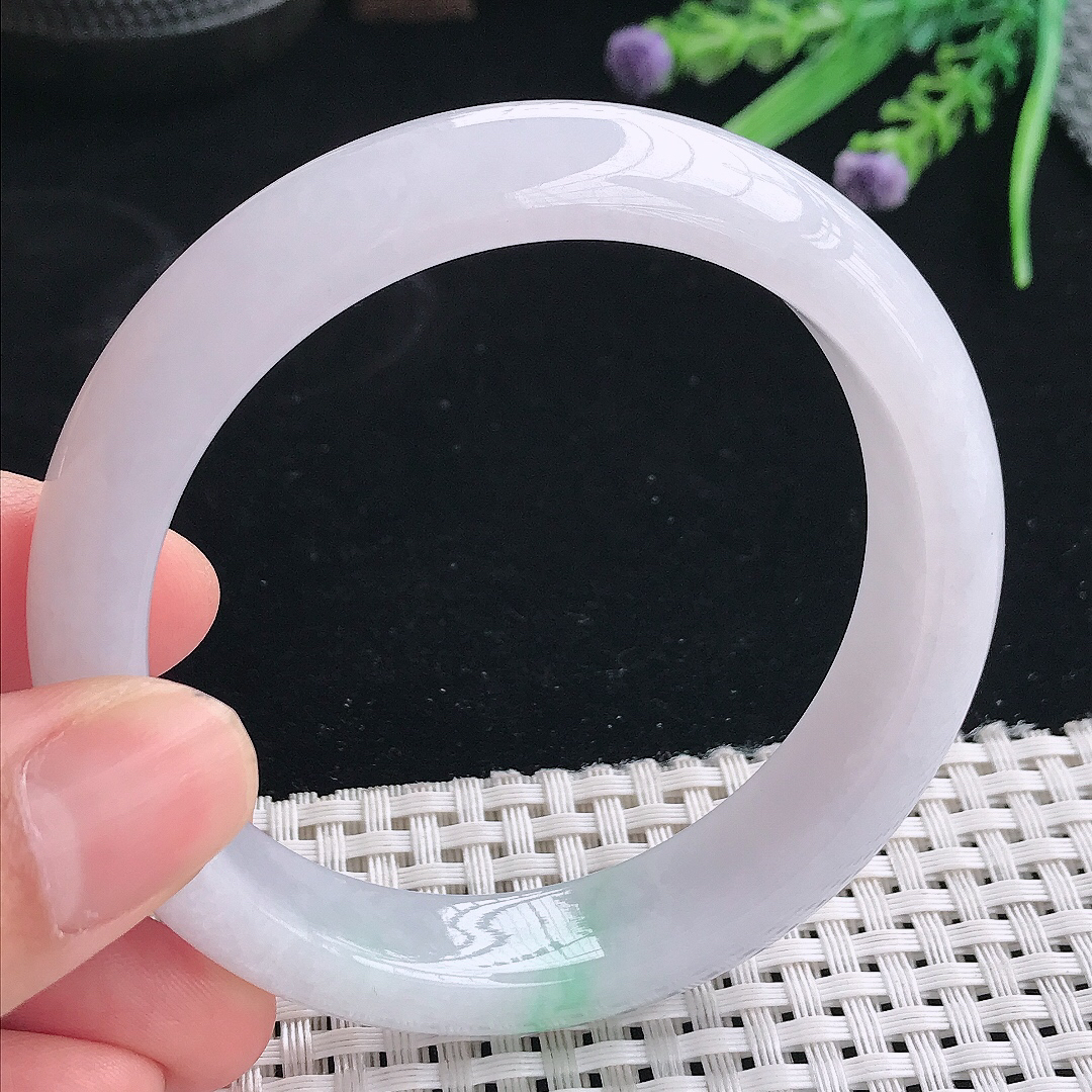 实拍天然翡翠57.5/13.3/8.5老坑冰胶水灵飘绿手镯翡翠玉镯手环