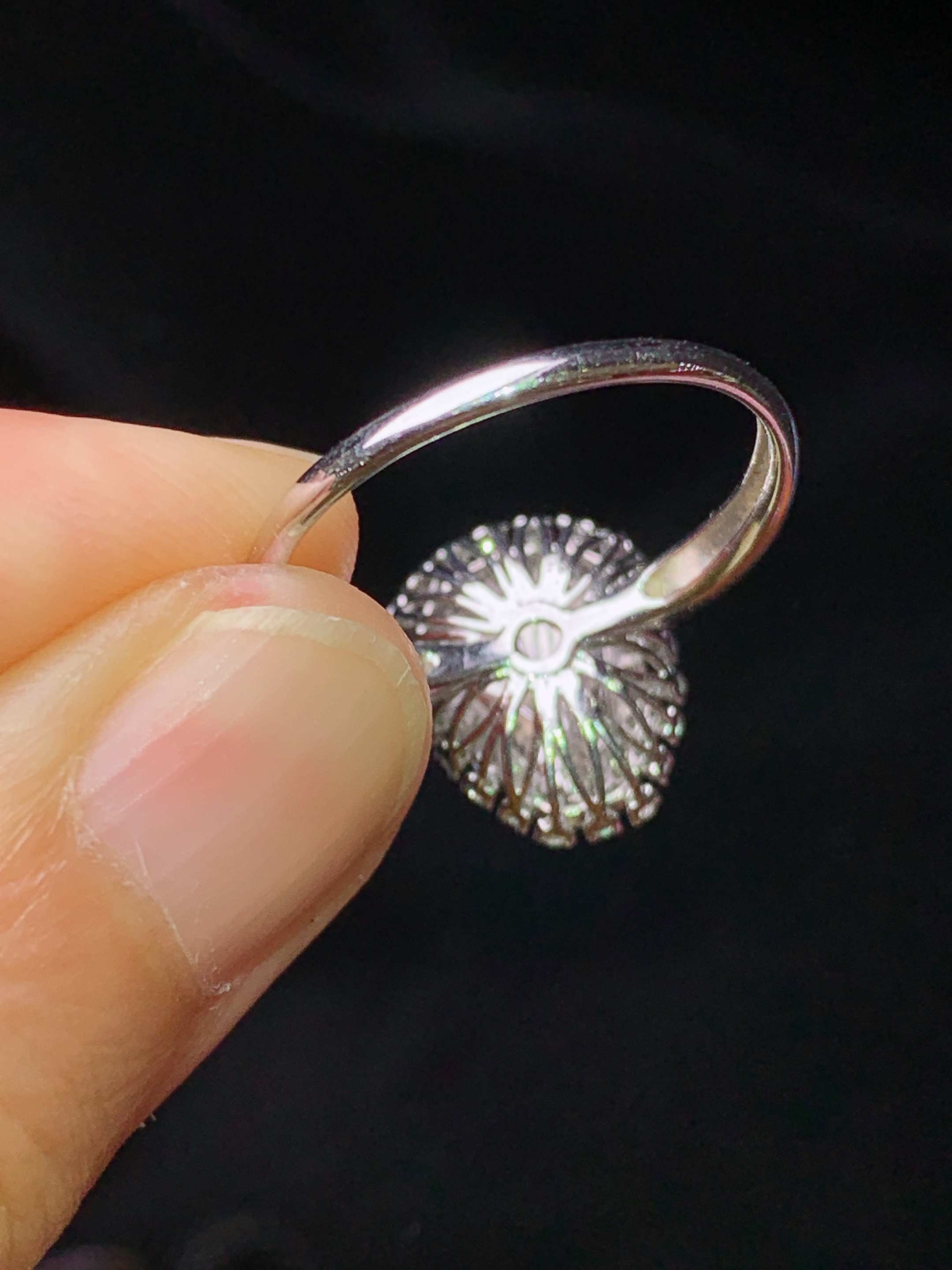 18k金钻镶嵌满绿葫芦戒指  玉质细腻 色泽艳丽 圈口13.5 整体尺寸13.6*11*7.5c2