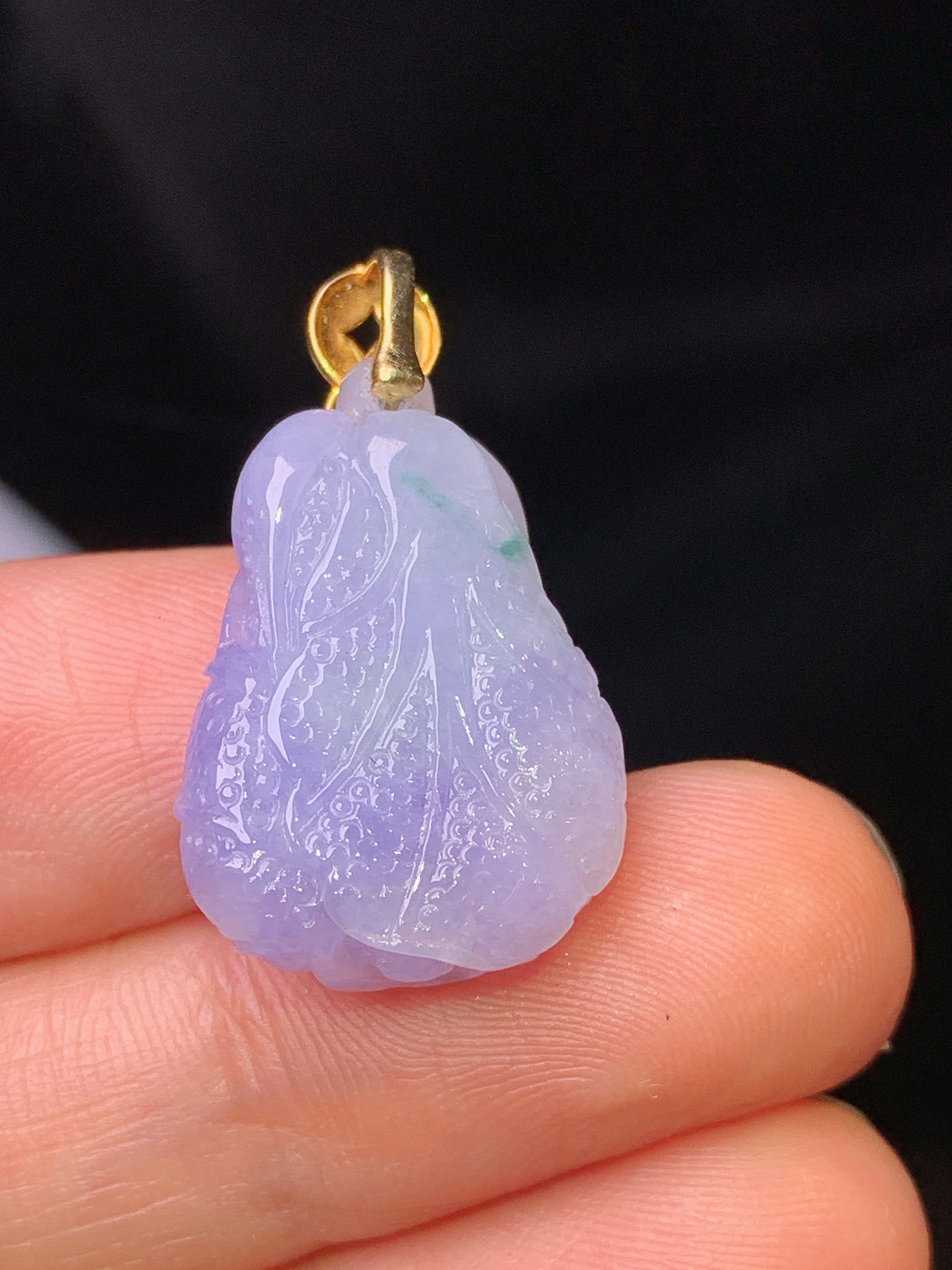 18k金钻镶嵌紫罗兰白菜吊坠 玉质细腻 色泽艳丽 整体尺寸26.5*15.6*6.5b1