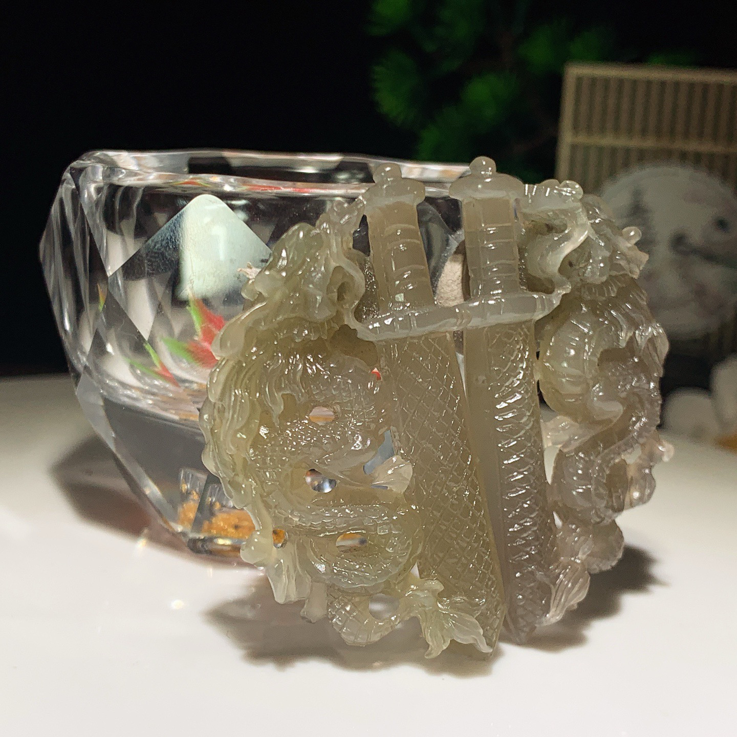 和田玉青海料龙凤挂件。尺寸53/29/8重28.5克 玉质细腻油润 底色纯净 脂粉好，品质好。lt2