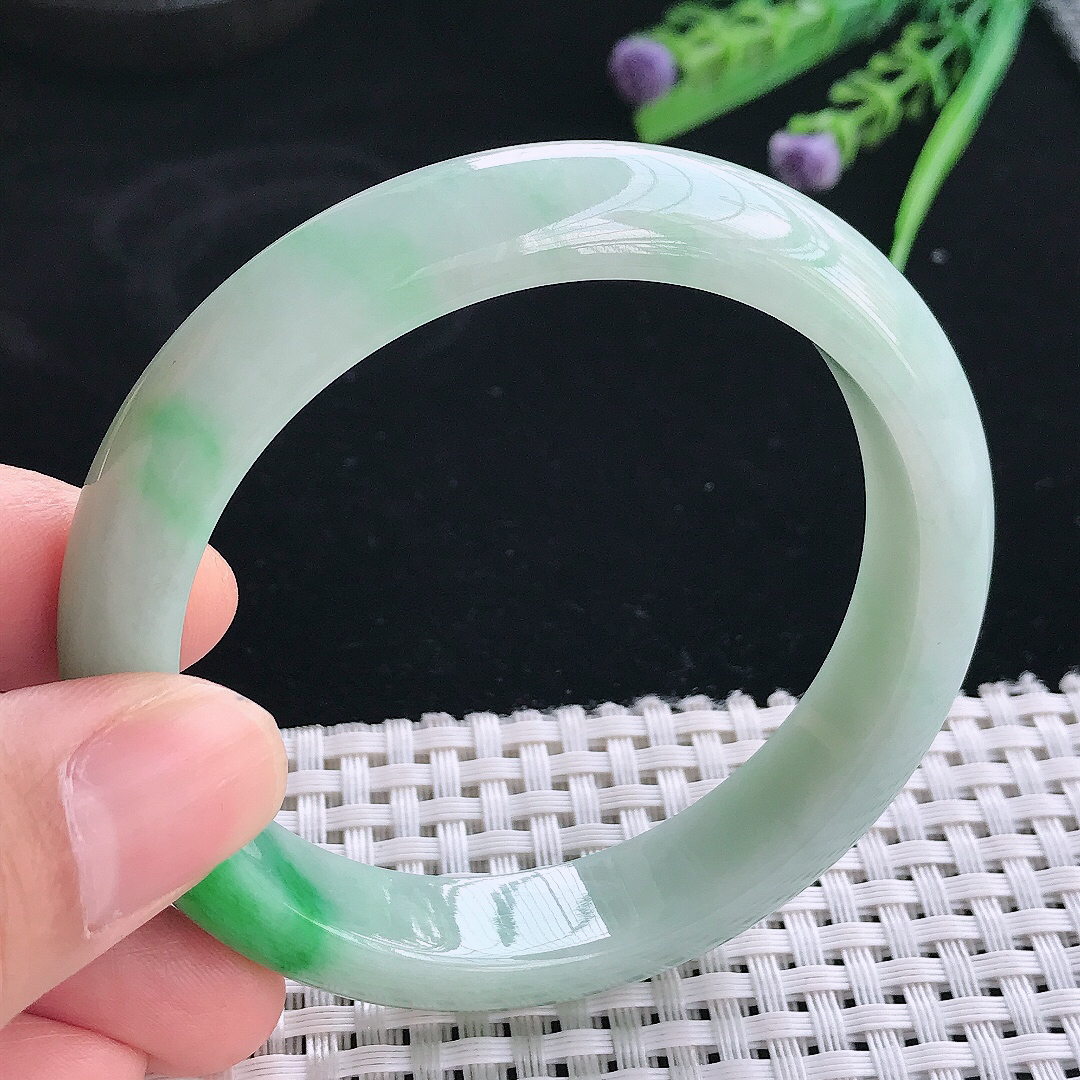 实拍天然翡翠56/12.1/8老坑精美飘阳绿手镯翡翠玉镯手环