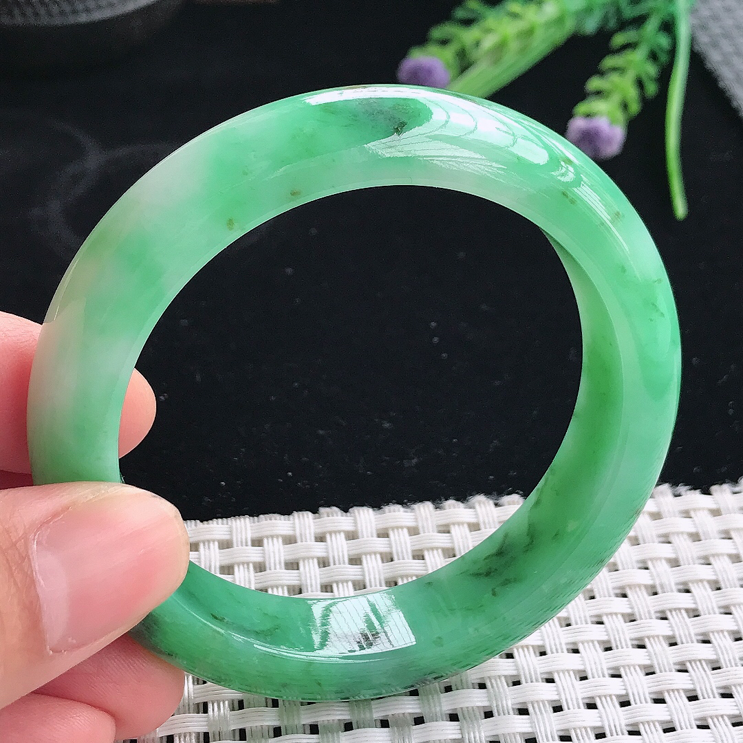 实拍天然翡翠55/13.3/8.8老坑精美温润满绿阳绿手镯翡翠玉镯手环