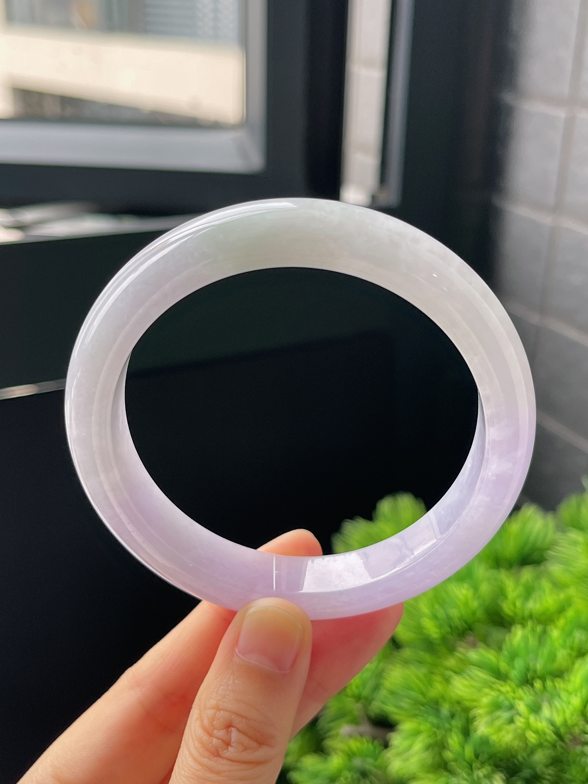 正圈60.5圈口，翡翠冰糯种春带彩手镯，紫不失色