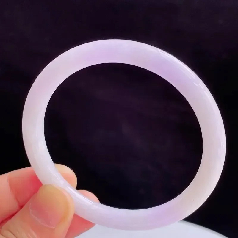 55.6mm自然光拍摄天然翡翠A货紫罗兰好种水圆条手镯 24.84克