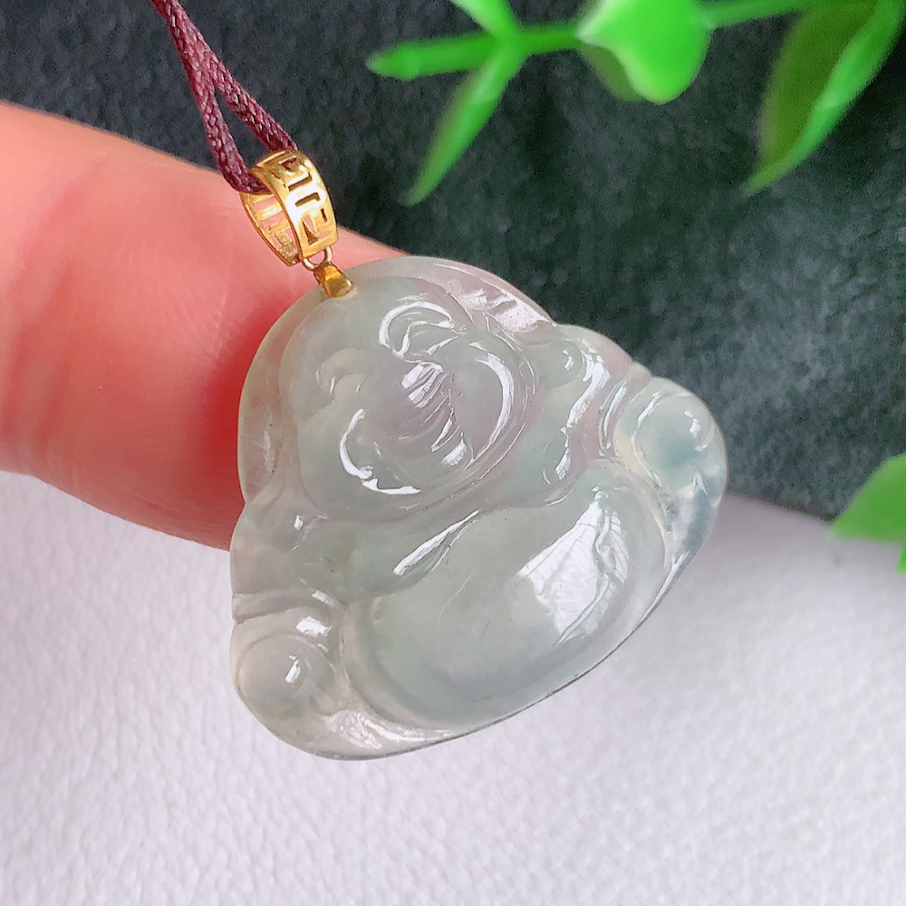 18k金扣冰润佛公挂件 玉质细腻  精雕弥勒佛，笑佛福耳垂肩，面相喜庆，开怀大笑，憨态可掬。惟妙惟肖，寓意福禄双全，吉祥美满，笑口常开 W141.9 尺寸：21-24-4.9mm