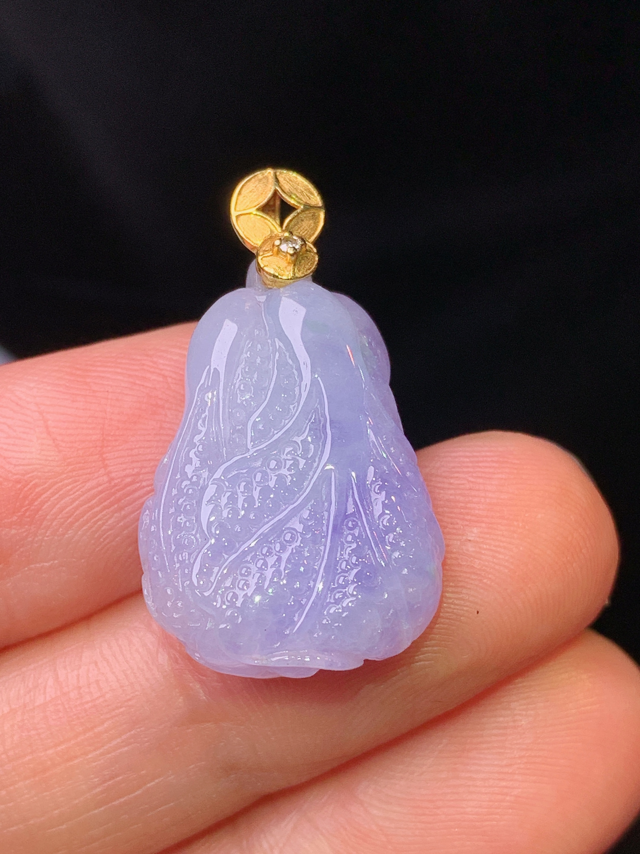 18k金钻镶嵌紫罗兰白菜吊坠 玉质细腻 色泽艳丽 整体尺寸26.5*15.6*6.5b1