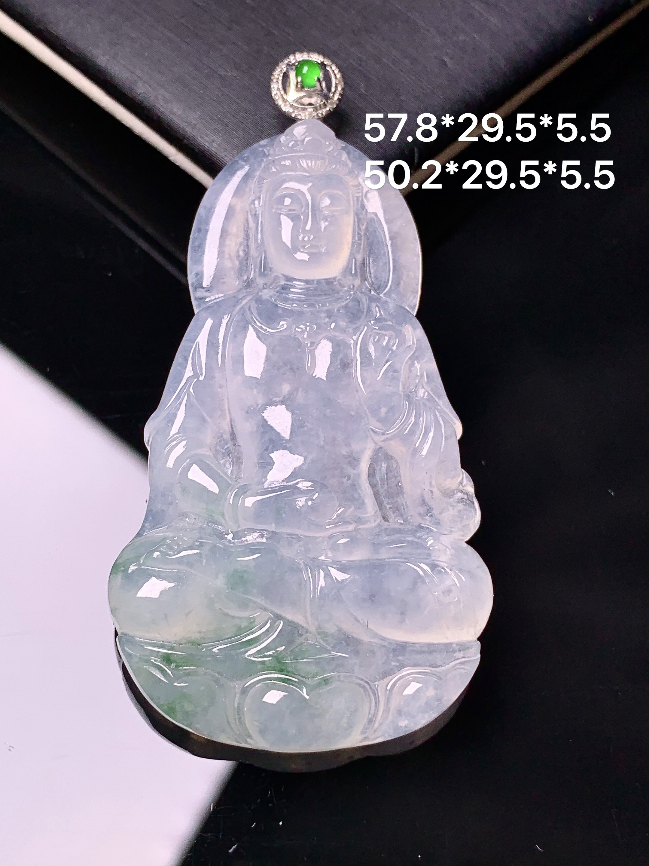 18k金钻镶嵌冰种飘绿观音吊坠 玉质细腻 色泽艳丽 2x整体尺寸57.8*29.5*5.5