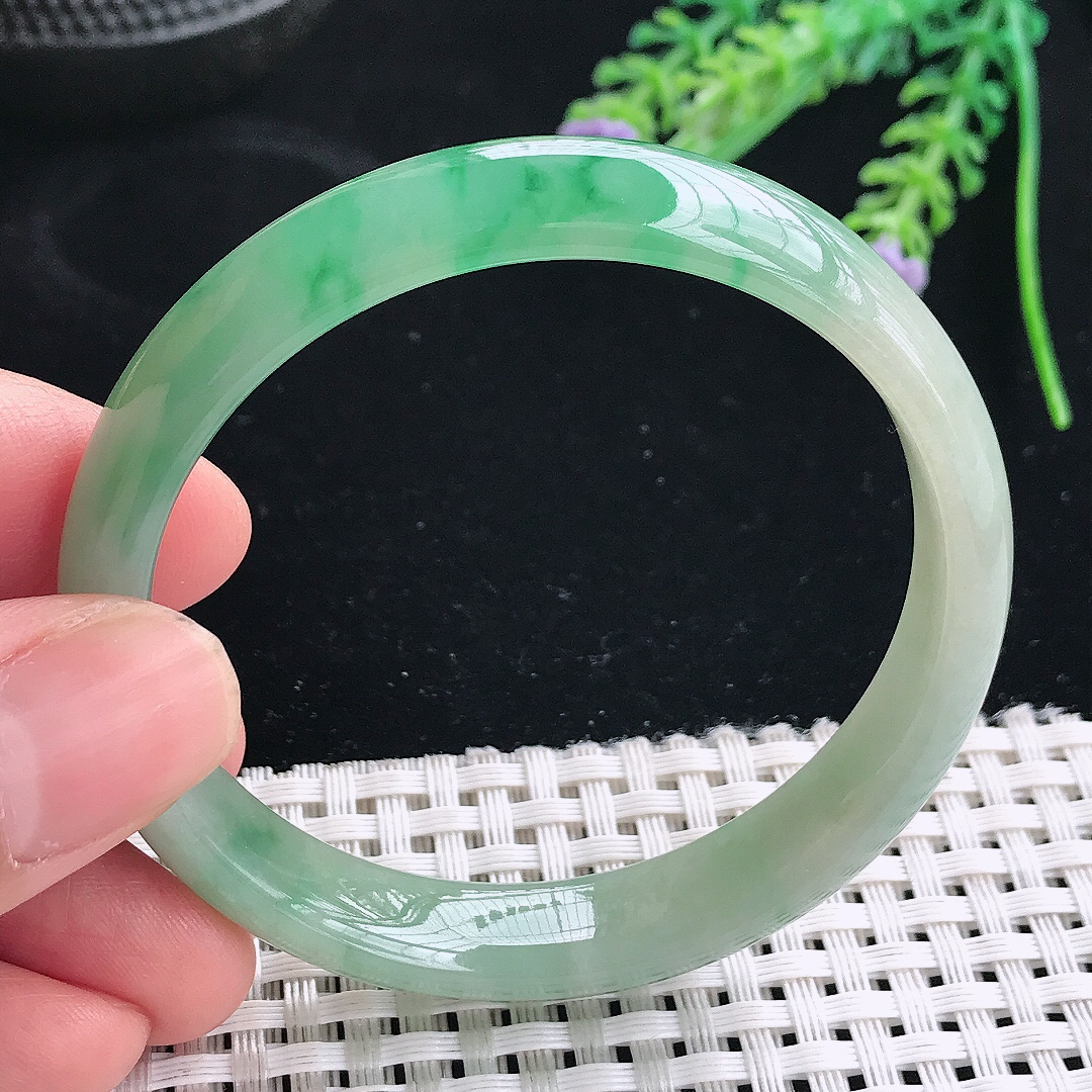 实拍天然翡翠53/11.2/6.6老坑冰胶飘阳绿手镯翡翠玉镯手环