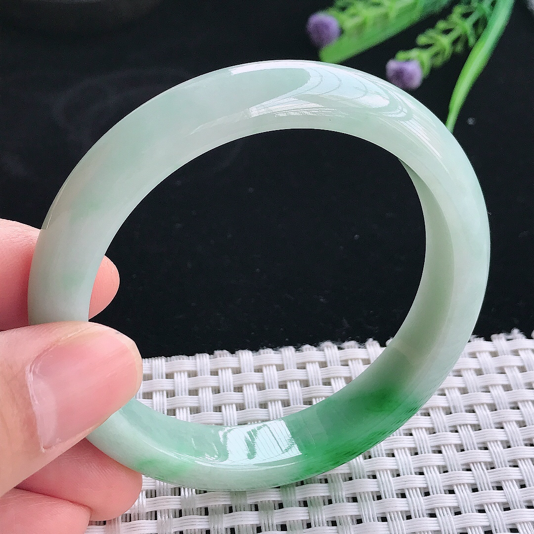 实拍天然翡翠56/12.1/8老坑精美飘阳绿手镯翡翠玉镯手环