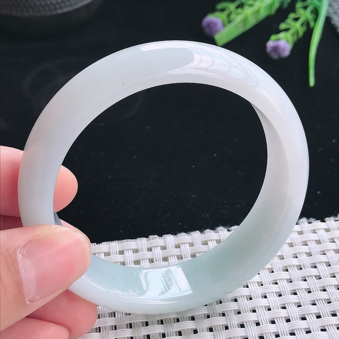 实拍天然翡翠56.8/16/7.8老坑冰润水灵冰晴轮胎手镯翡翠玉镯手环