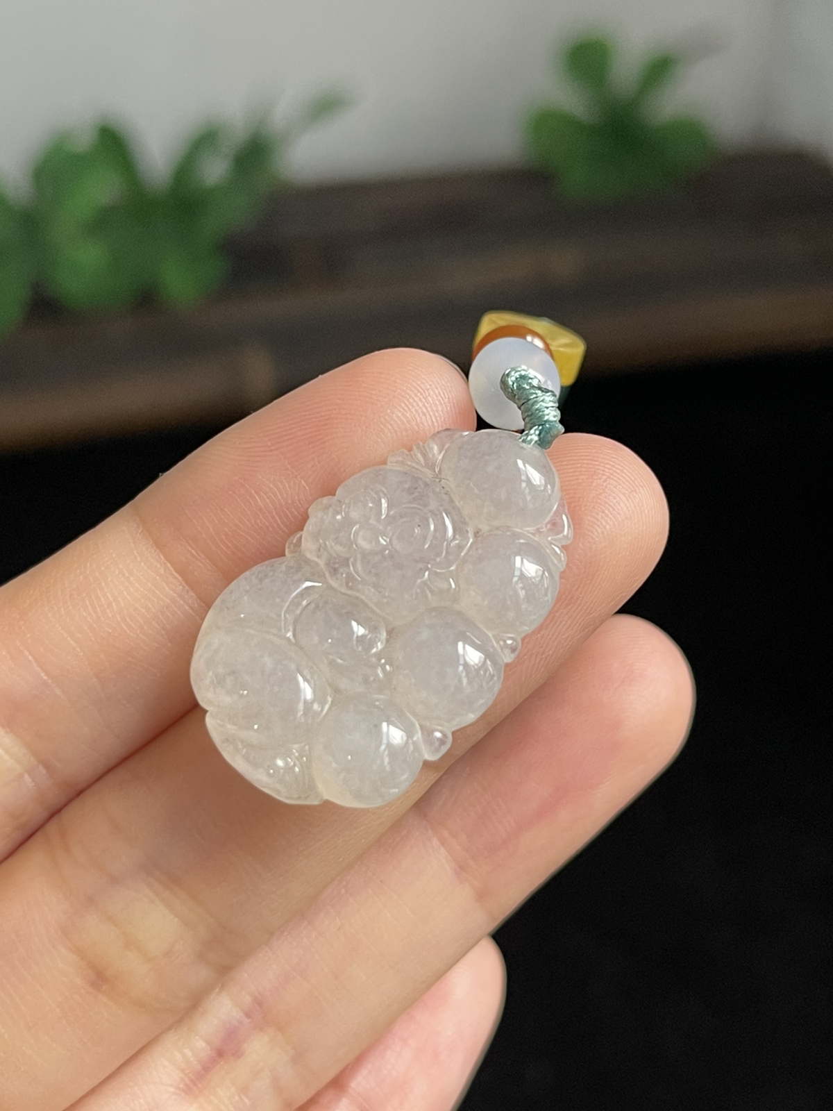 翡翠生肖，配石未测