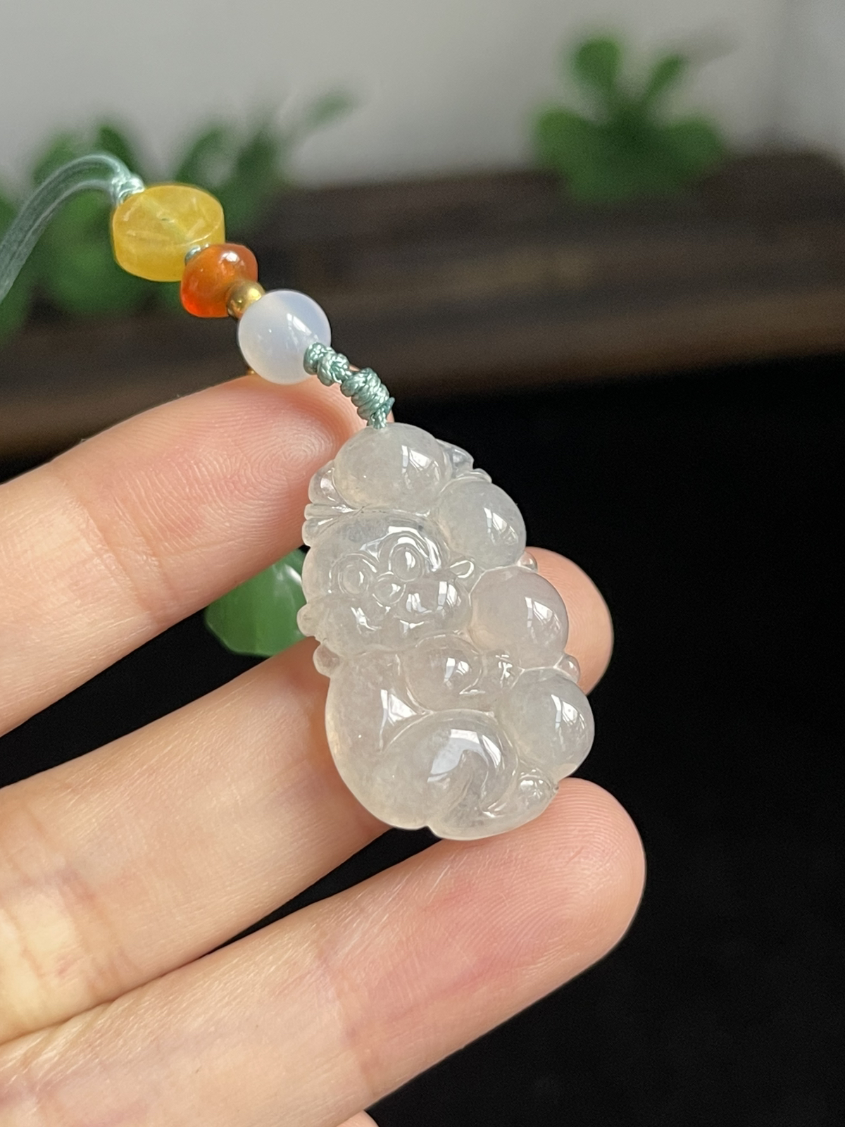 翡翠生肖，配石未测