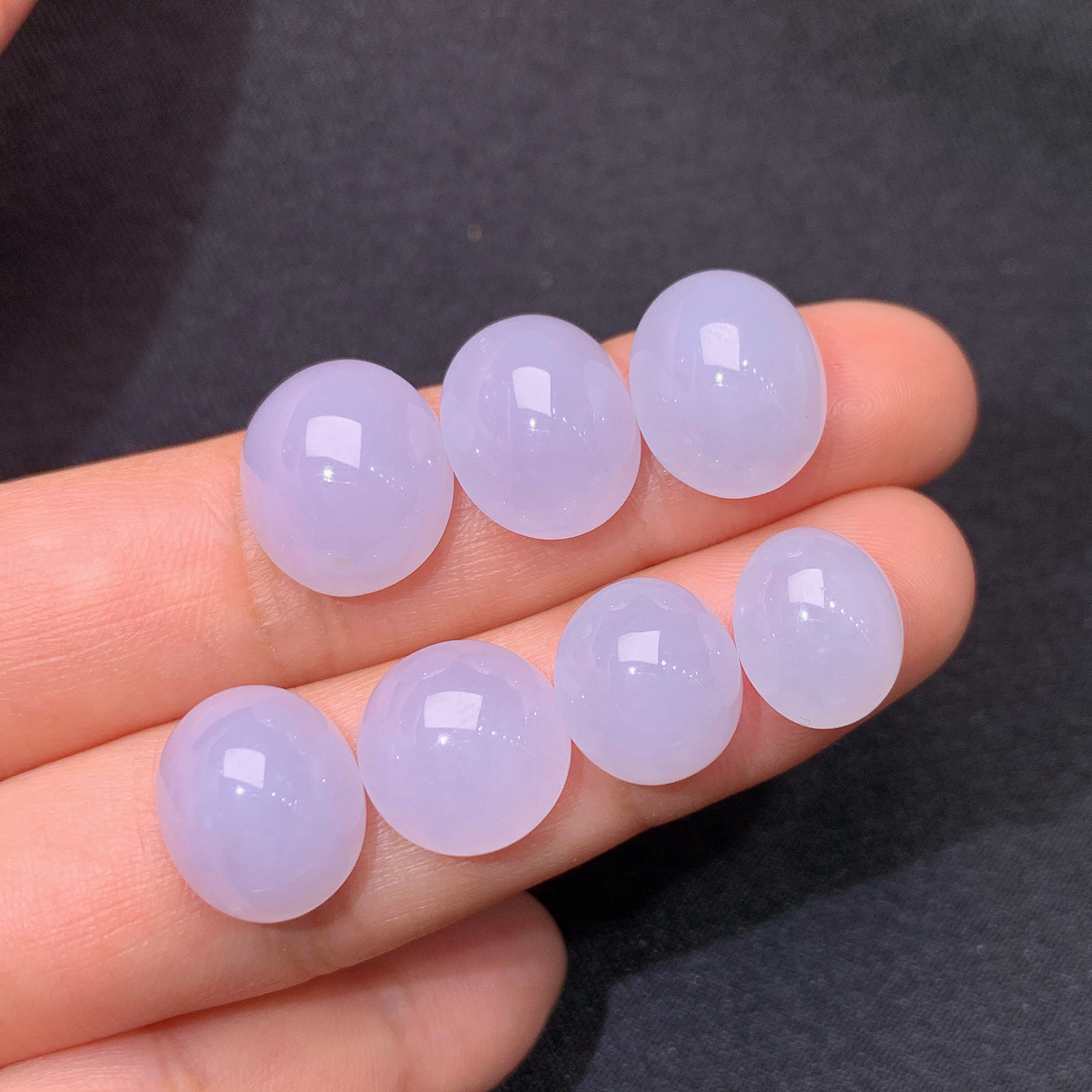 淡紫罗兰蛋面一手，镶嵌佳品，冰润鲜艳，种水足，Ht 尺寸13*10.5*6.6