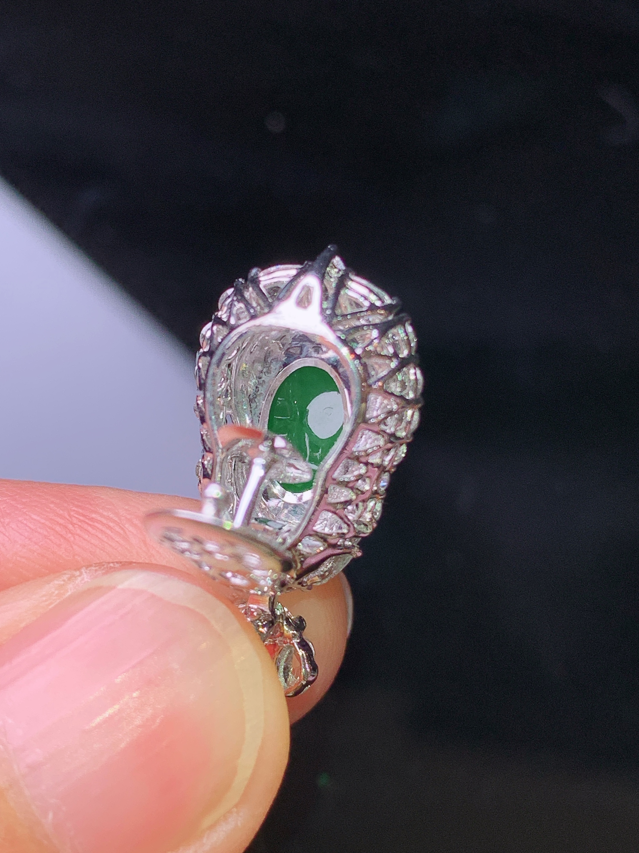 18k金钻镶嵌满绿葫芦吊坠 玉质细腻 色泽艳丽 整体尺寸23.3*11.3*8.8t2