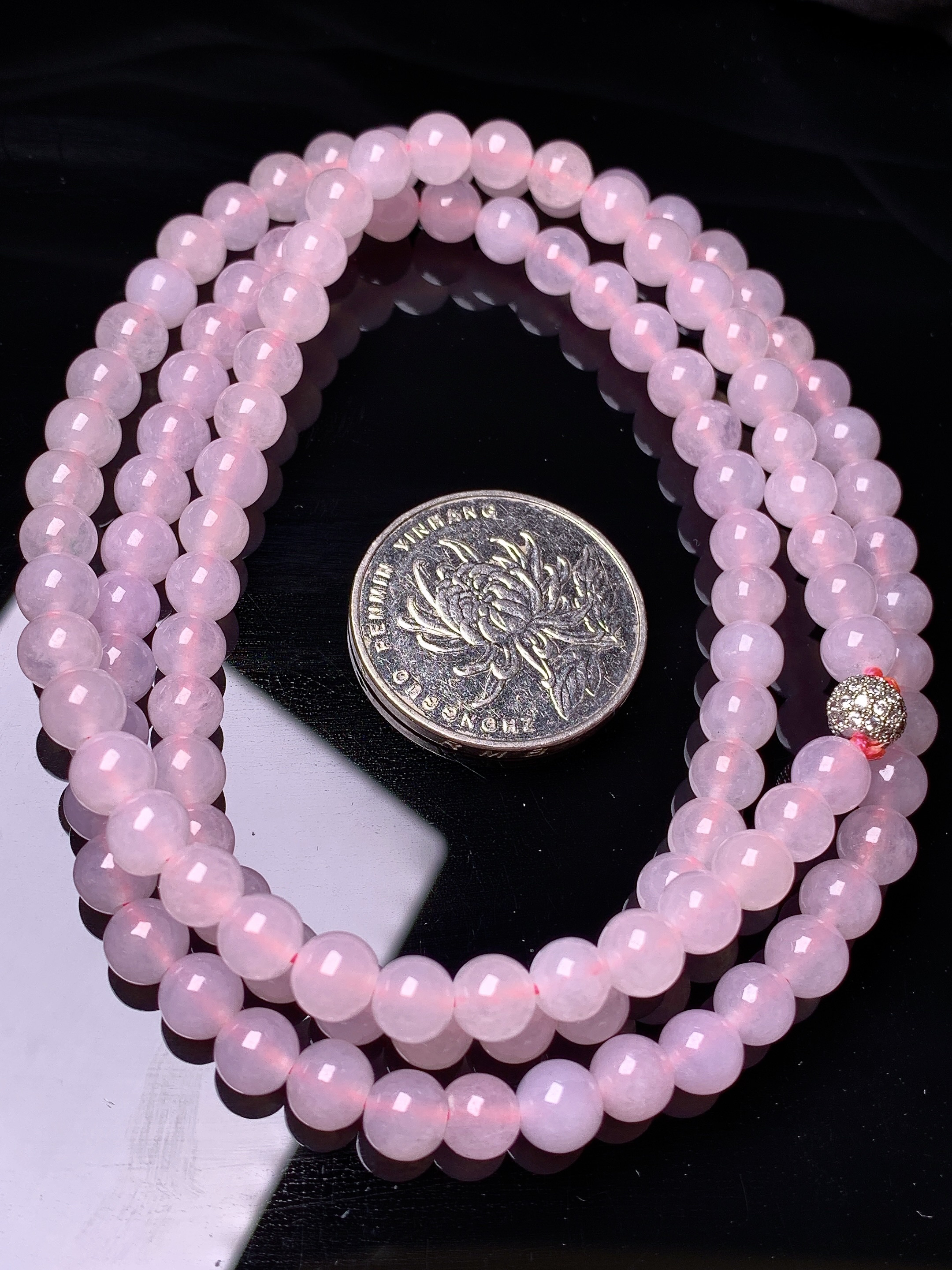 浅粉圆珠项链 玉质细腻 色泽艳丽 整体尺寸6c3