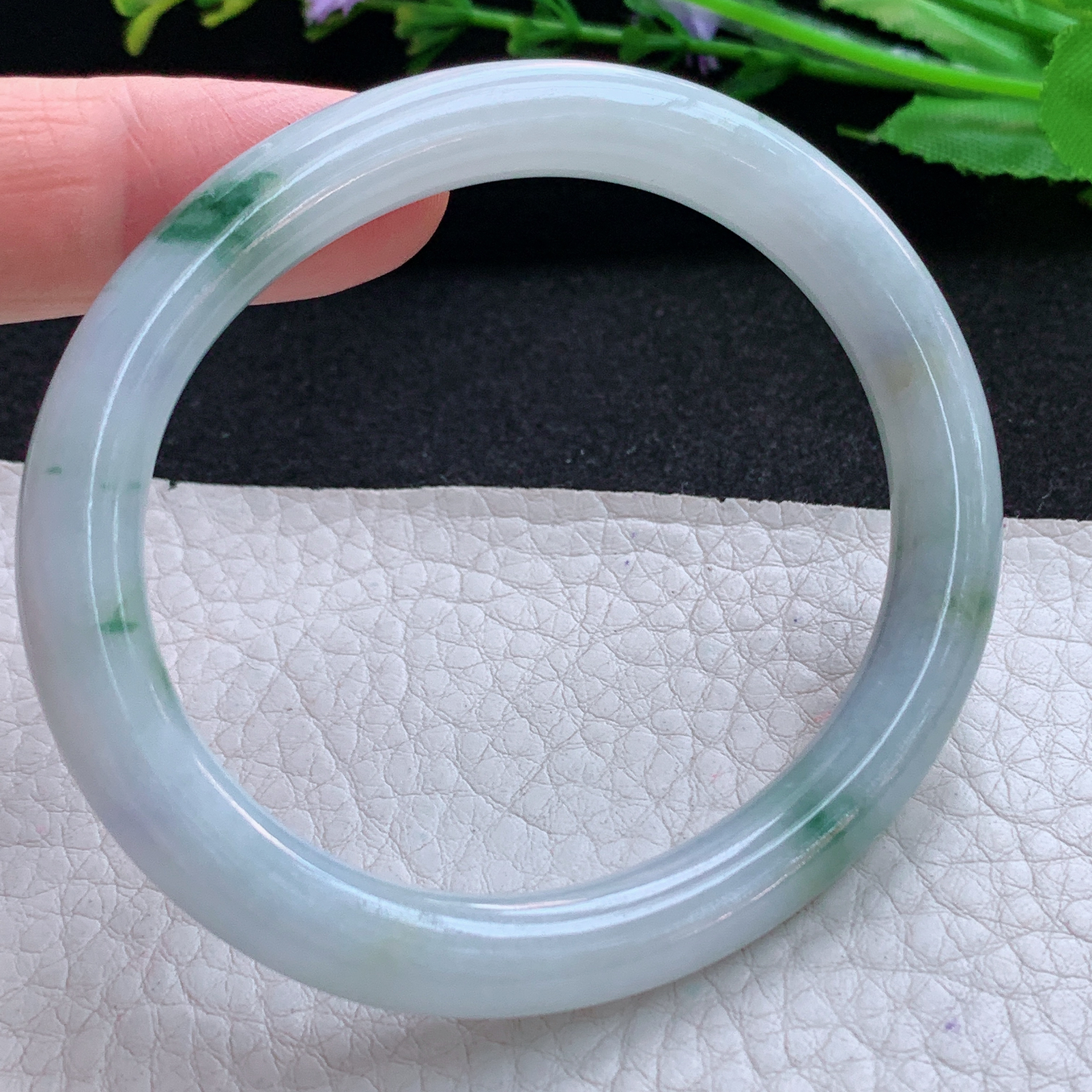 ee实拍55*48*7.7*7.9贵妃镯 天然缅甸翡翠A货玉手镯飘绿花蛋形圆条玉手环