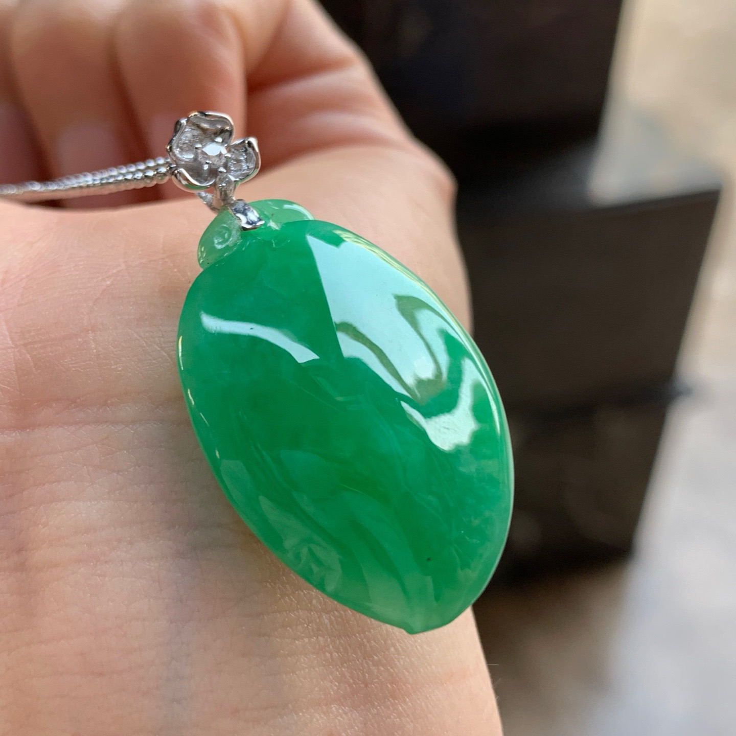 金扣浓绿色福瓜^_^颜色鲜艳 玉质温润