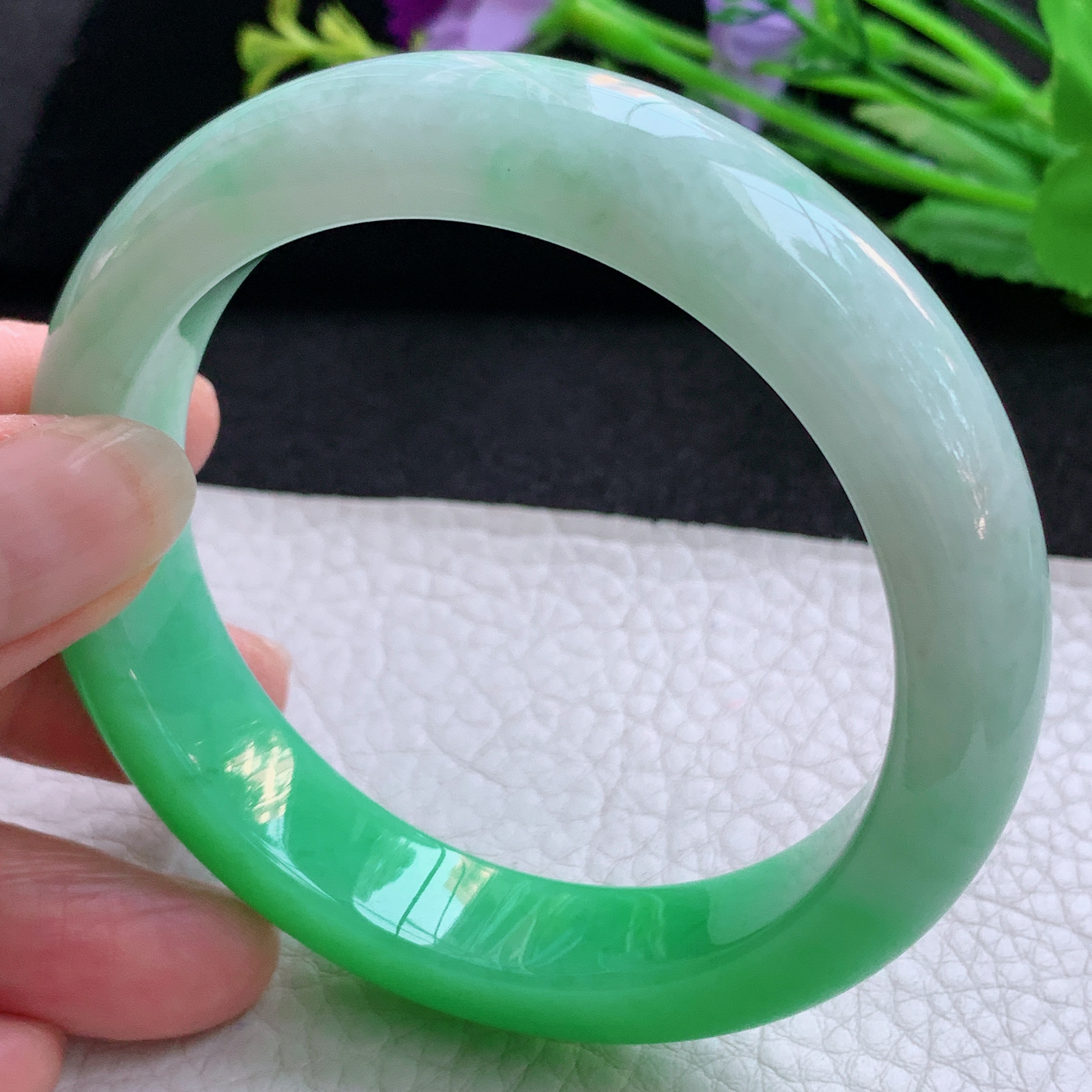 js收藏款57*13.2*8.8招财镯 天然缅甸翡翠A货玉手镯半山半水阳绿宽边玉手环