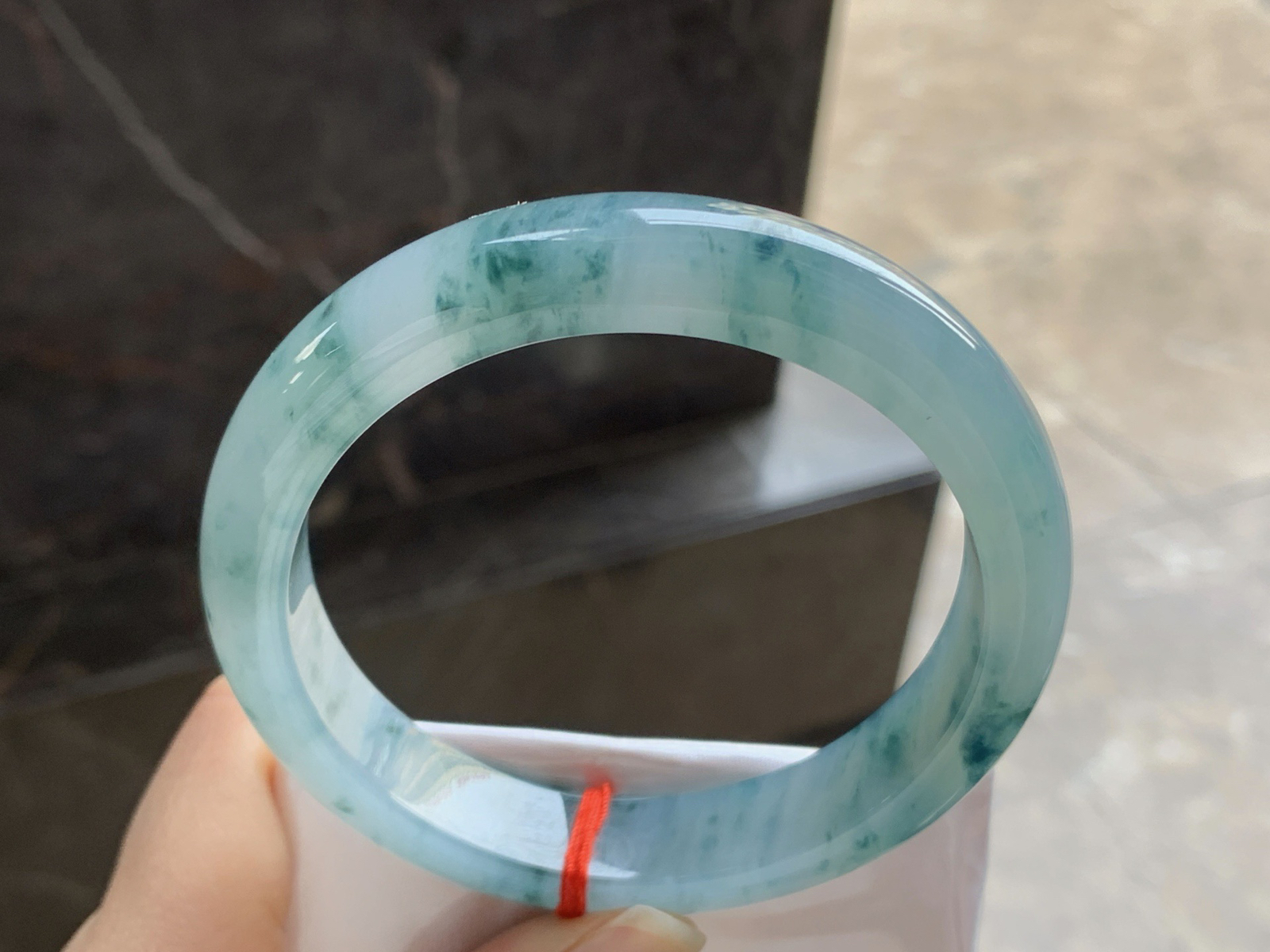 61.5-12.9-8.9

蓝花大圈手镯^_^飘花灵韵