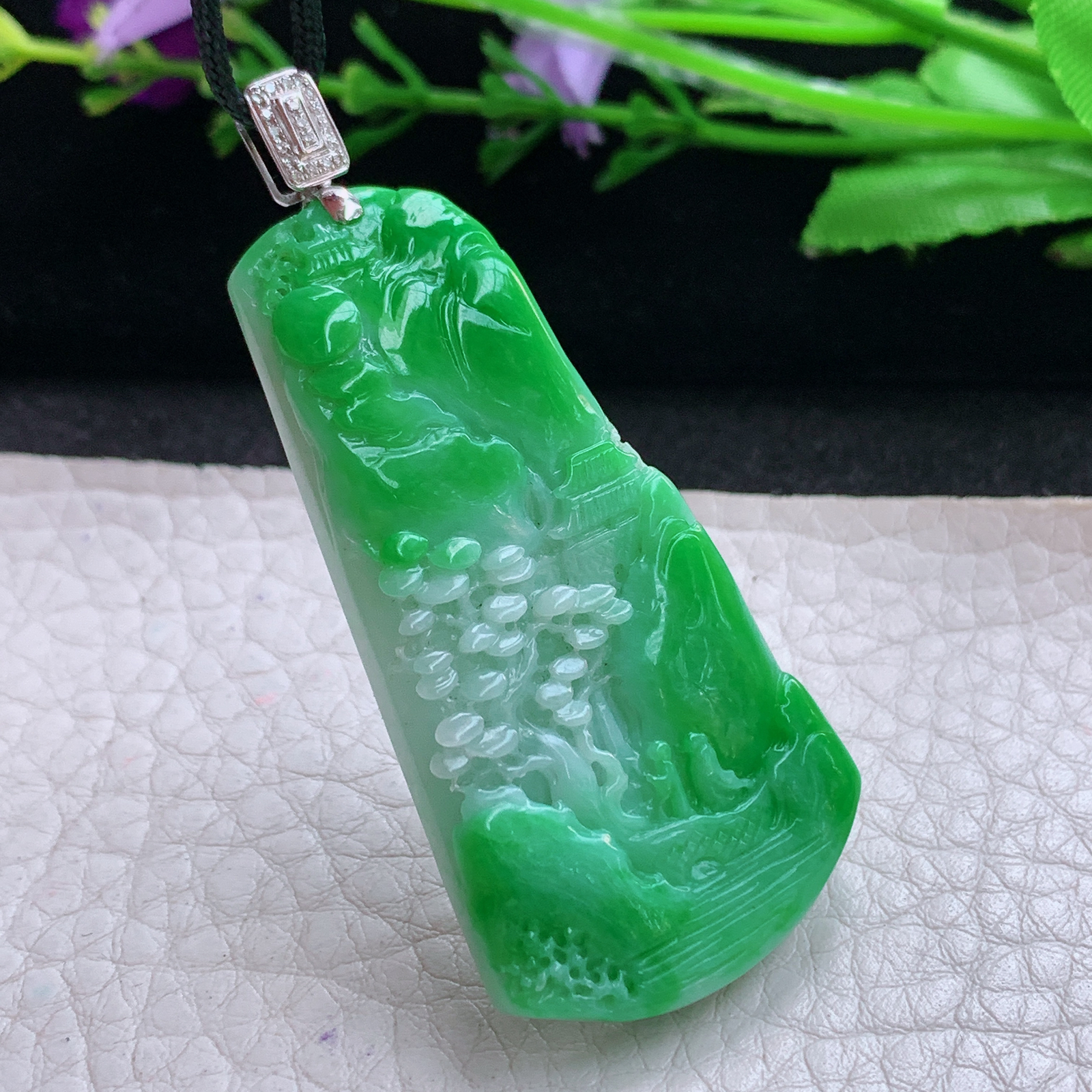 cys实拍50*26*7.2缅甸翡翠精雕辣绿水润山水 大好河山玉吊坠