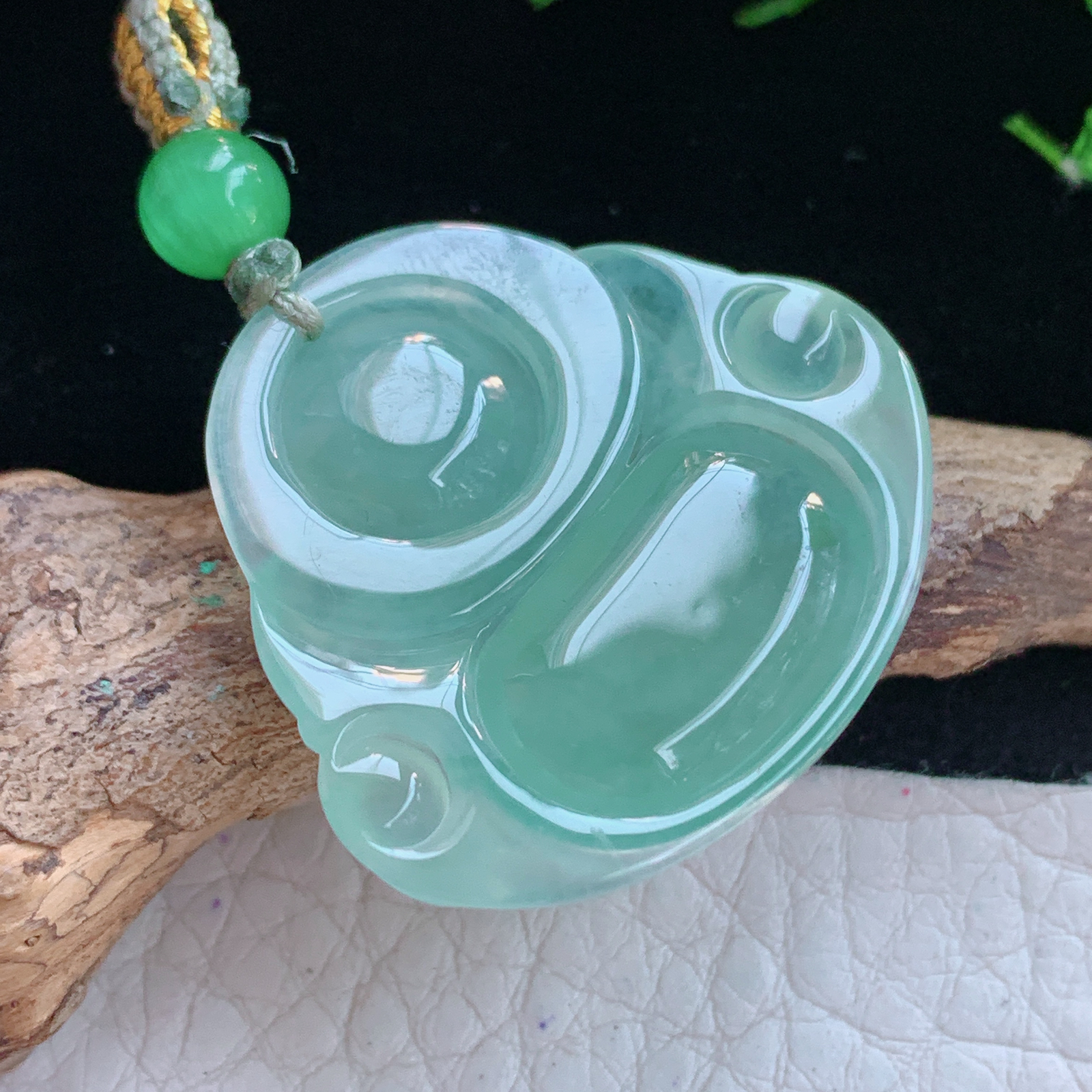 gp实拍28.3*30.5*6缅甸翡翠a货精雕冰绿佛公 弥勒佛玉吊坠 玉挂件