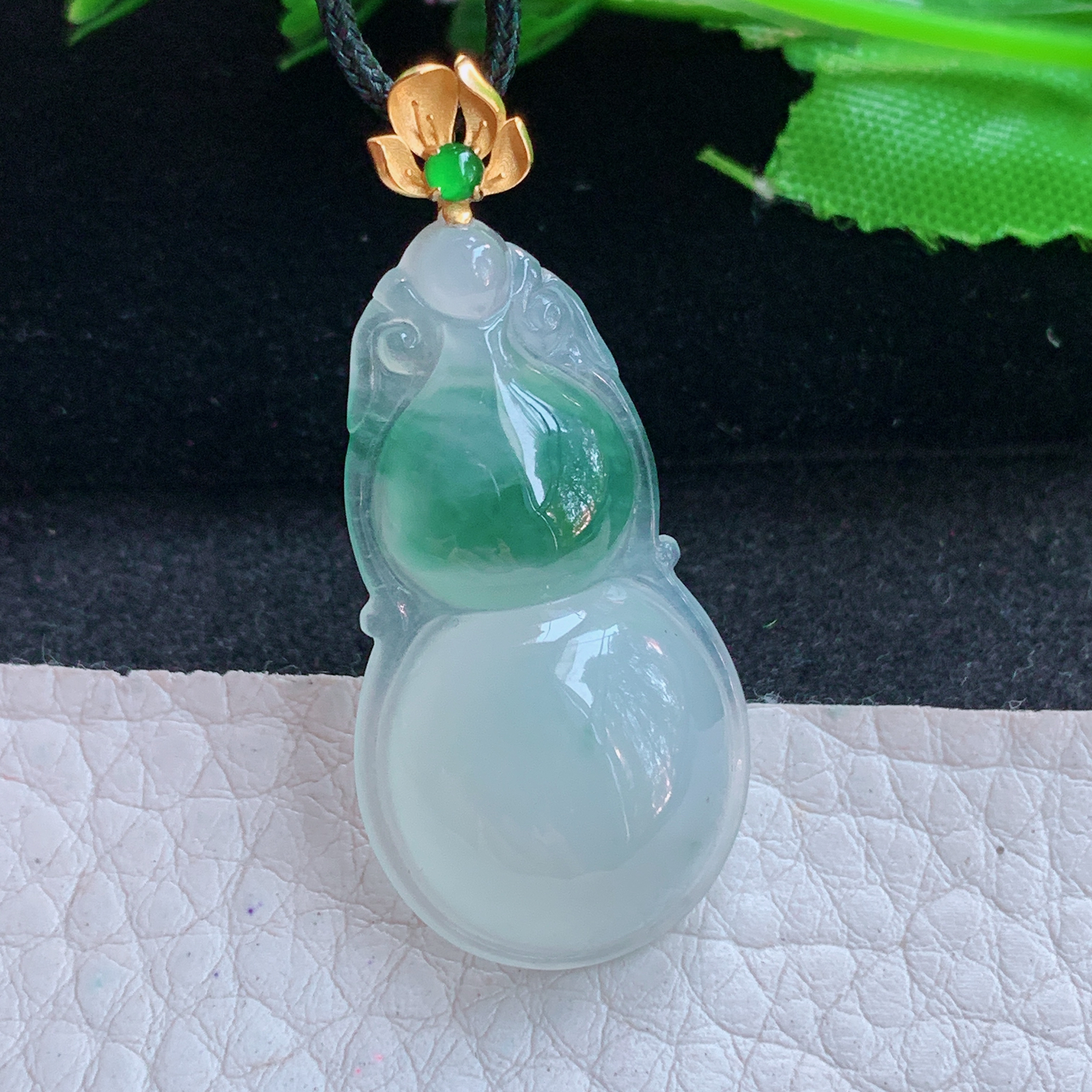 gp实拍40.6*18*6缅甸翡翠a货精雕冰飘花饱满葫芦玉吊坠 玉挂件