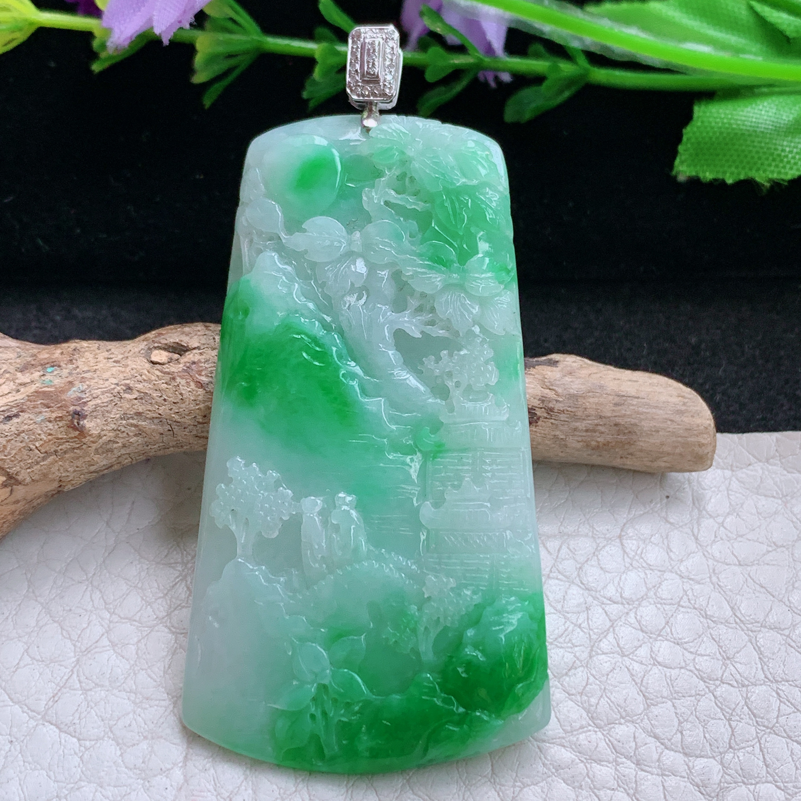 cys实拍55.6*30.6*5.3缅甸翡翠精雕阳绿水润山水 大好河山玉吊坠