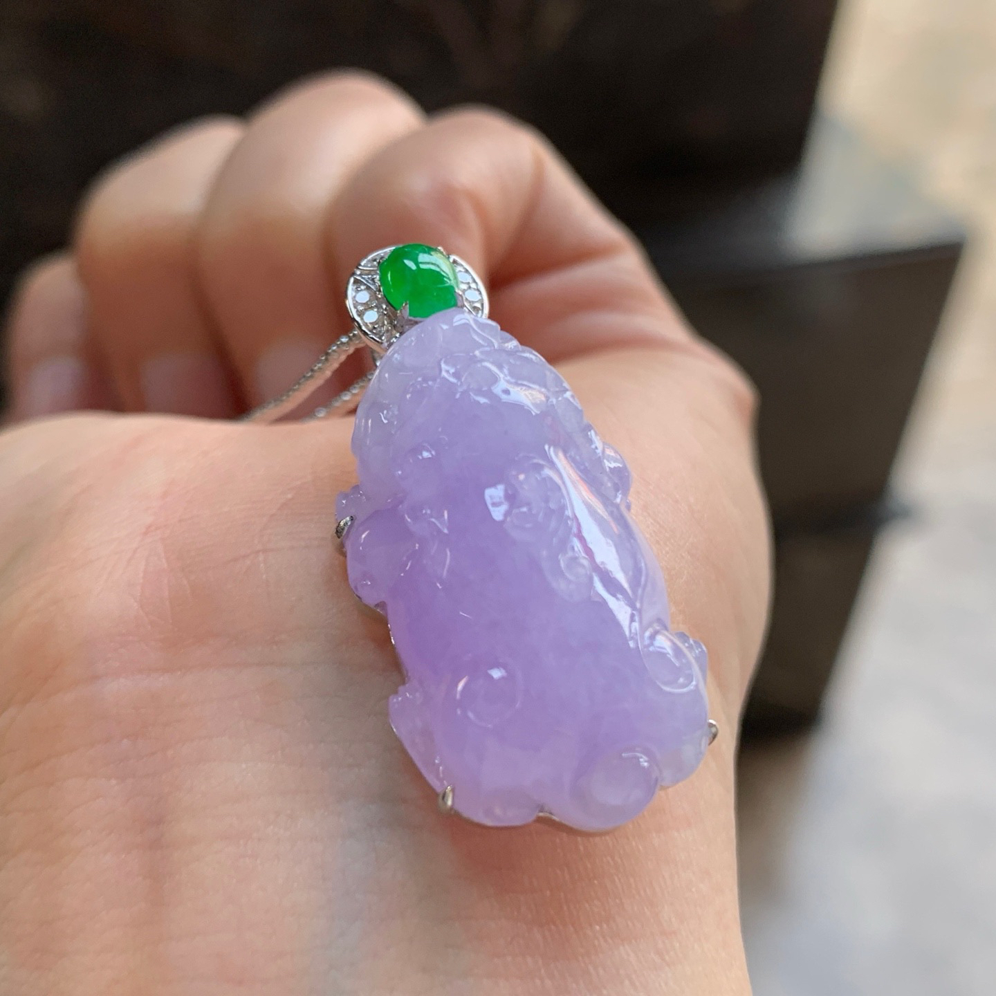 金镶嵌紫罗兰貔貅^_^颜色鲜艳 饱满 玉质温润