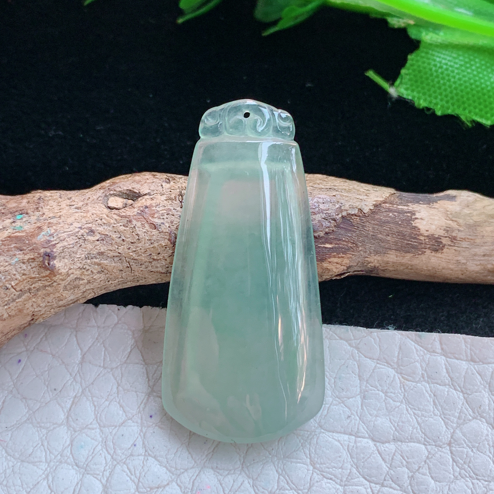 gp实拍33.5*16*4.5缅甸翡翠a货精雕冰绿节节高 竹节玉吊坠 玉挂件