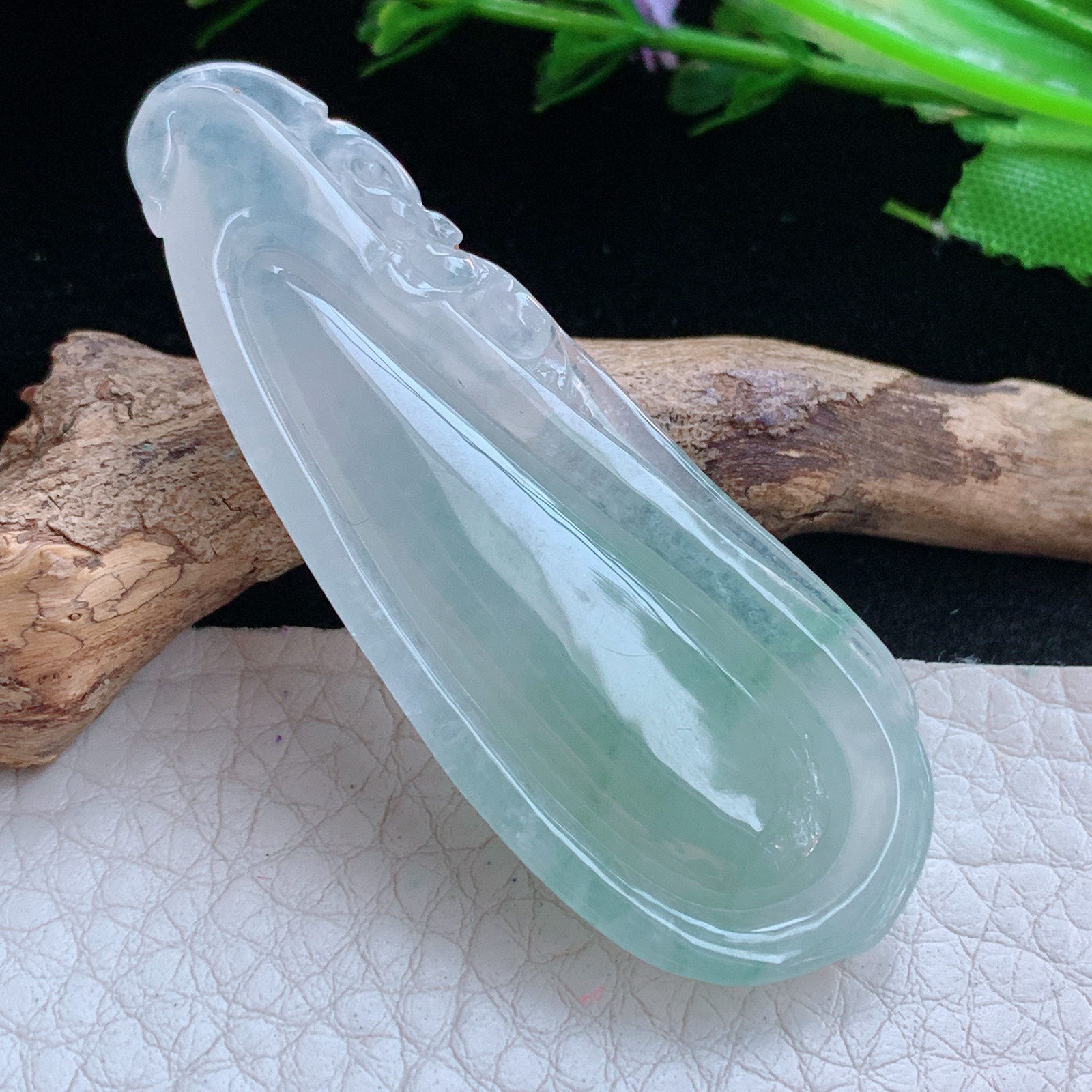 gp实拍56.5*21.6*7.6缅甸翡翠a货精雕冰飘花饱满大福瓜玉吊坠 玉挂件