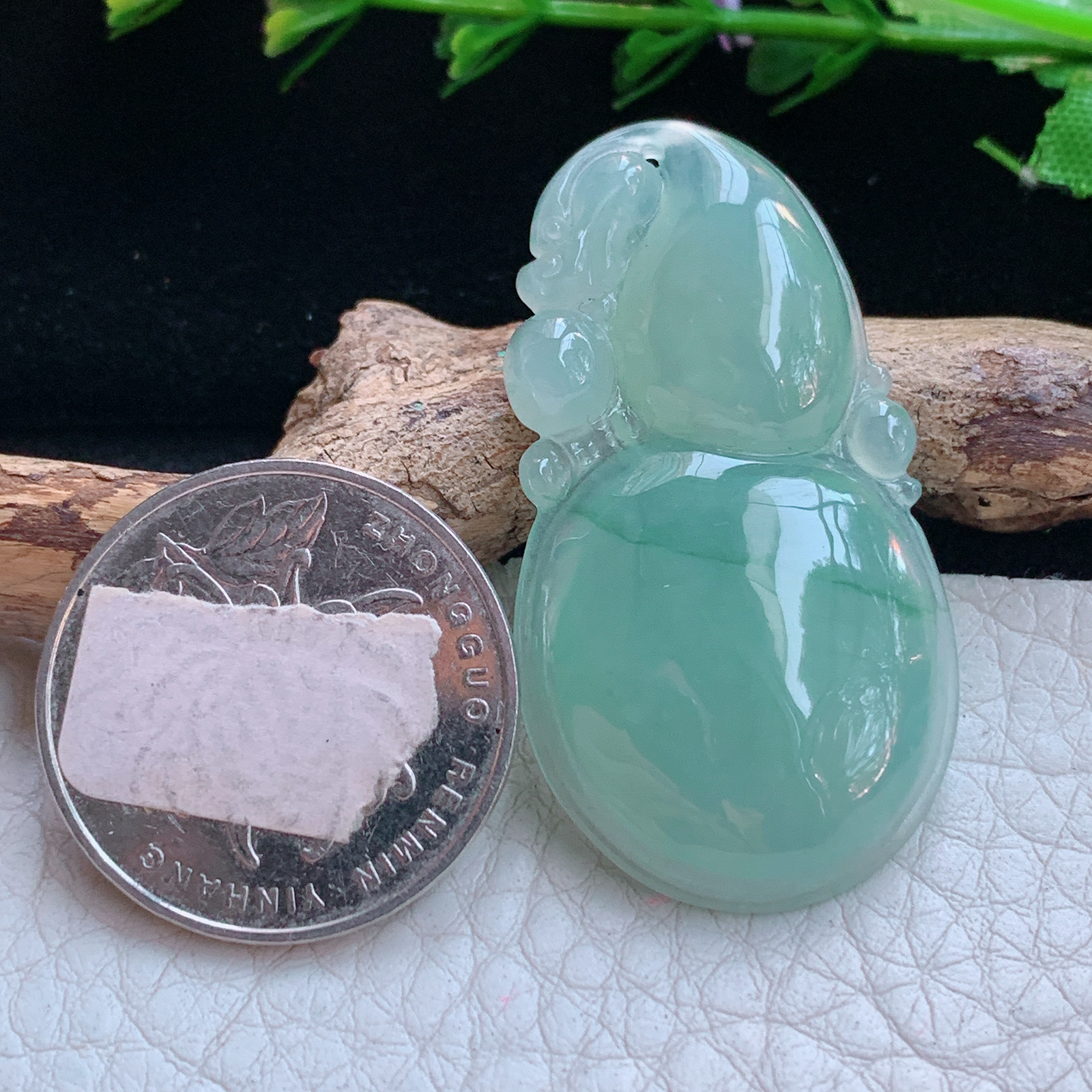 gp实拍43*23.5*6.3缅甸翡翠a货精雕冰晴饱满葫芦 玉葫芦玉吊坠 玉挂件