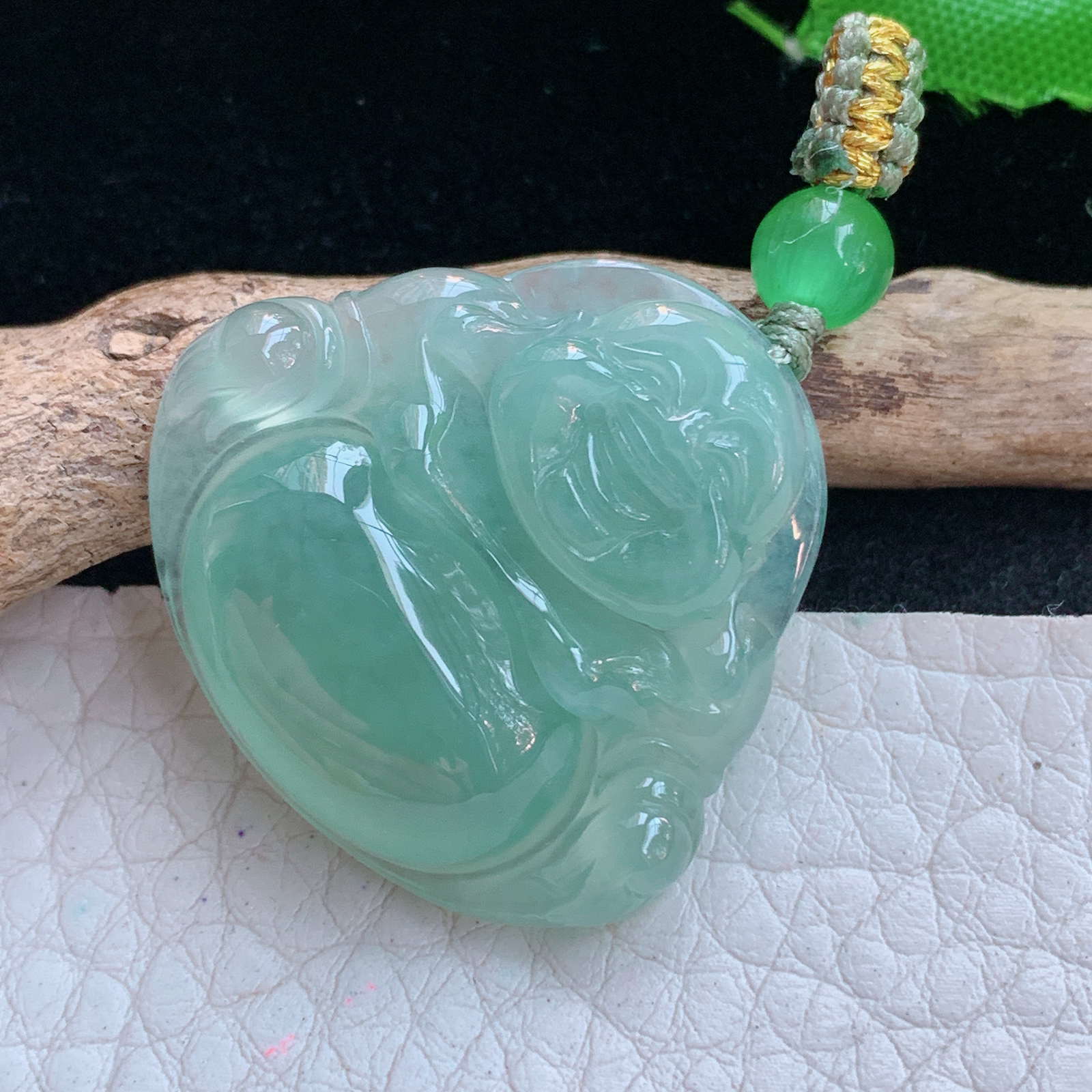 gp实拍28.3*30.5*6缅甸翡翠a货精雕冰绿佛公 弥勒佛玉吊坠 玉挂件