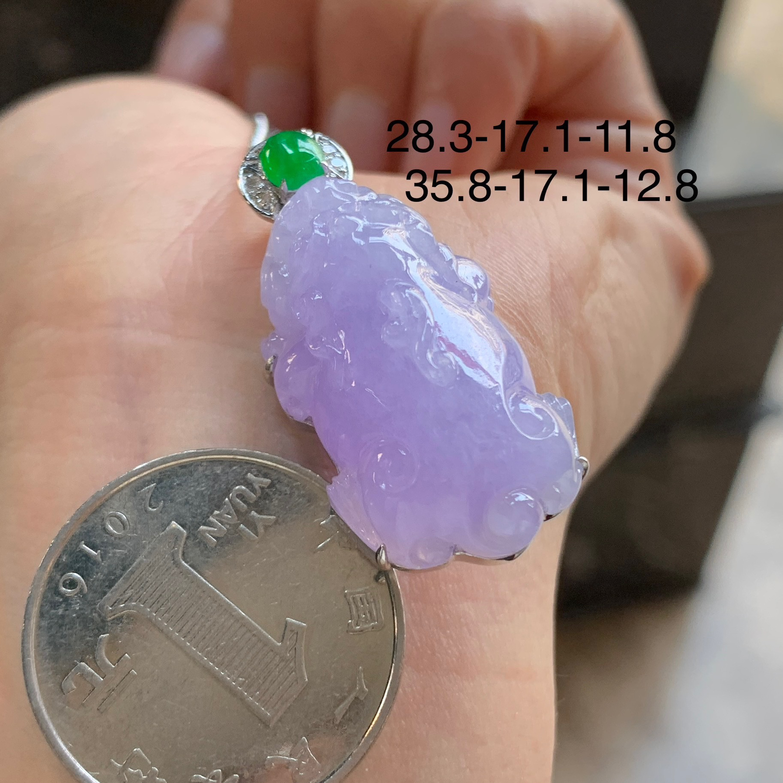 金镶嵌紫罗兰貔貅^_^颜色鲜艳 饱满 玉质温润