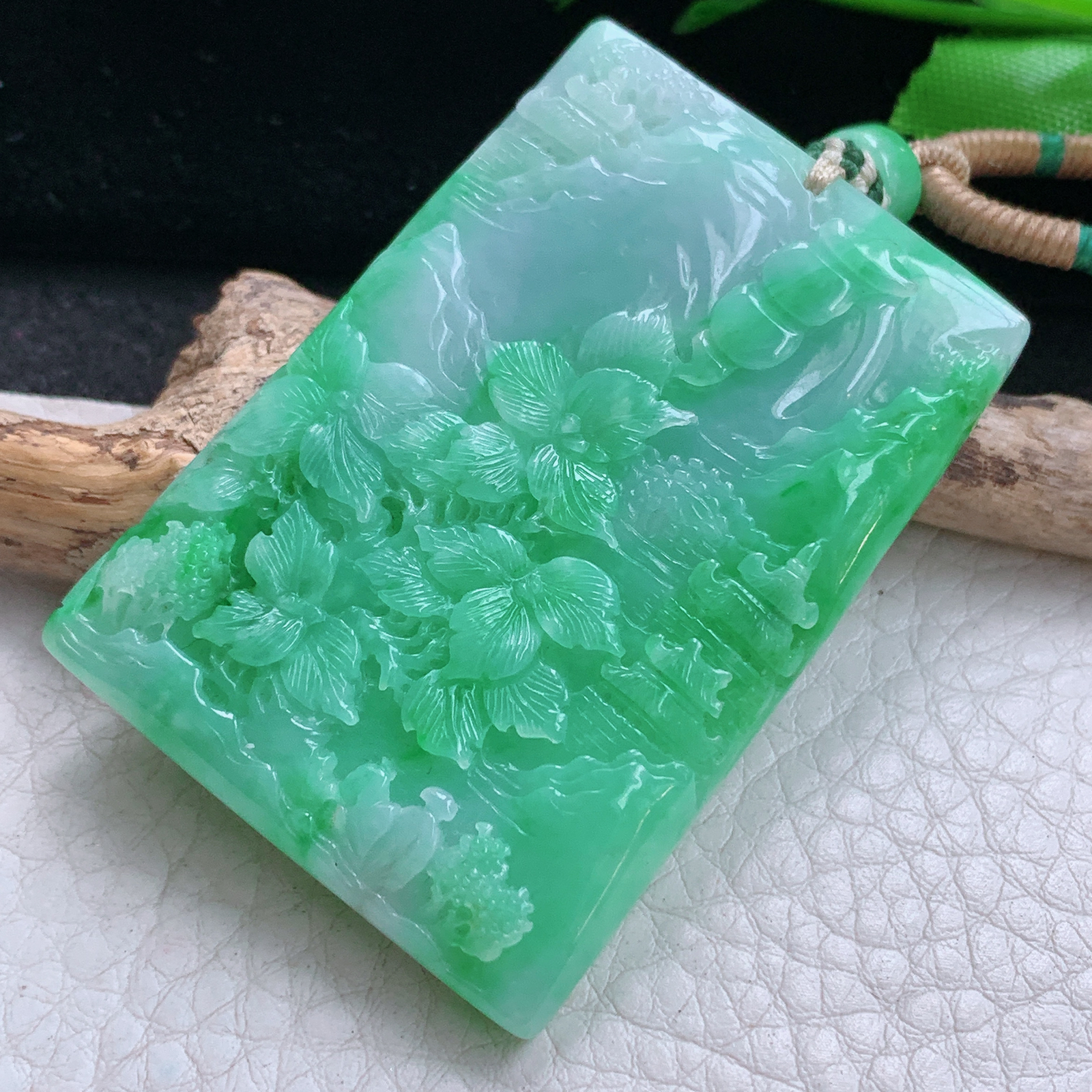 cys实拍53.3*37.8*8缅甸翡翠a货精雕辣绿山水 大好河山玉吊坠 玉挂件