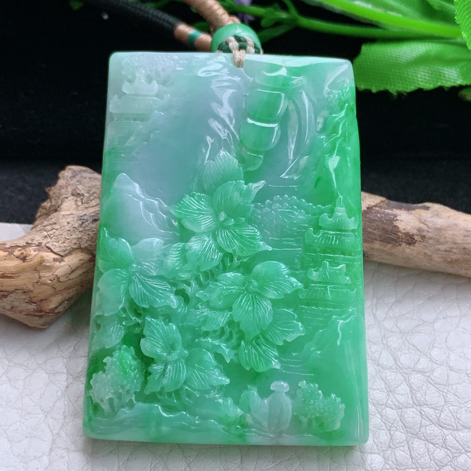 cys实拍53.3*37.8*8缅甸翡翠a货精雕辣绿山水 大好河山玉吊坠 玉挂件