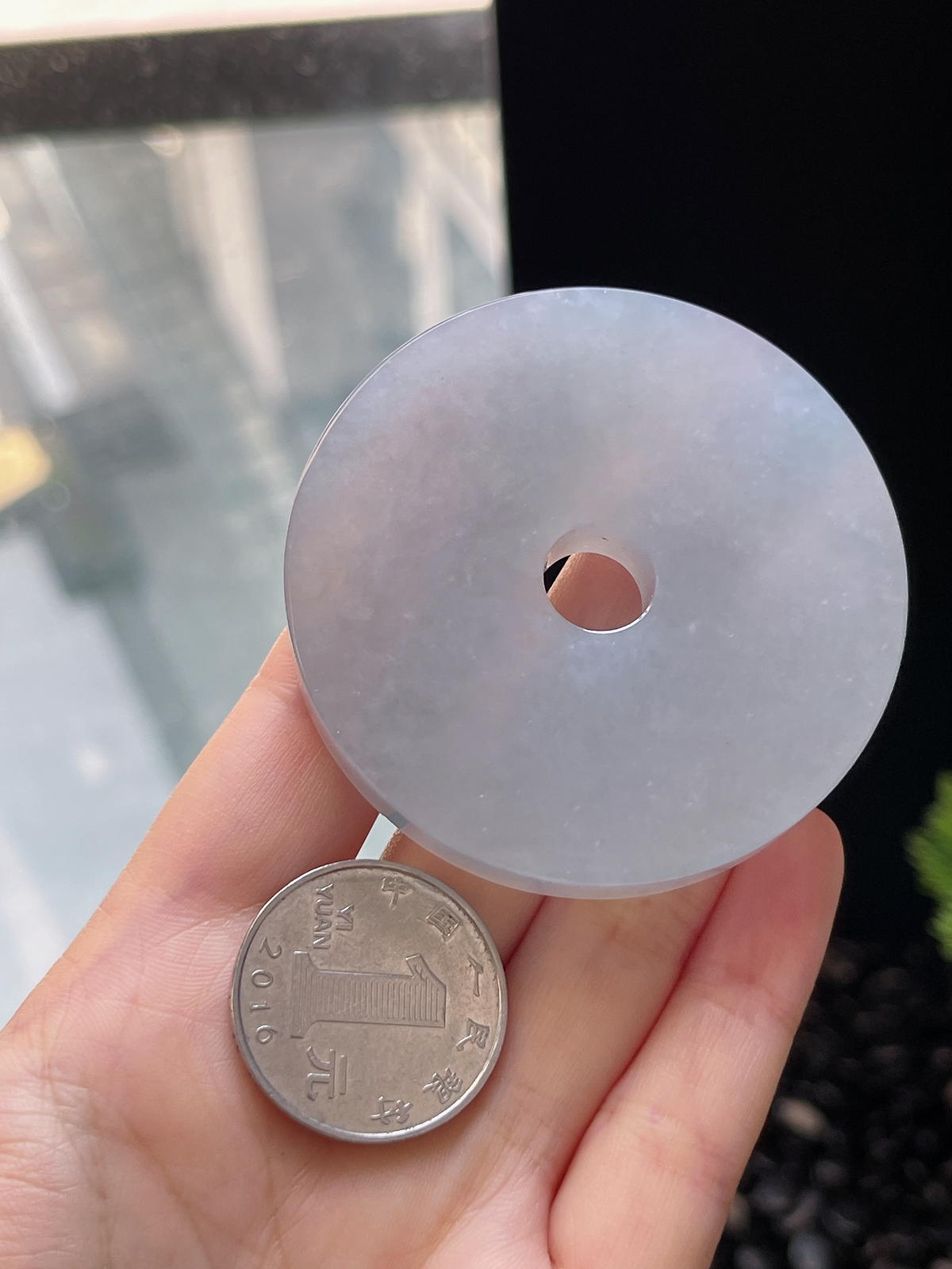 翡翠冰糯种白色大平安扣