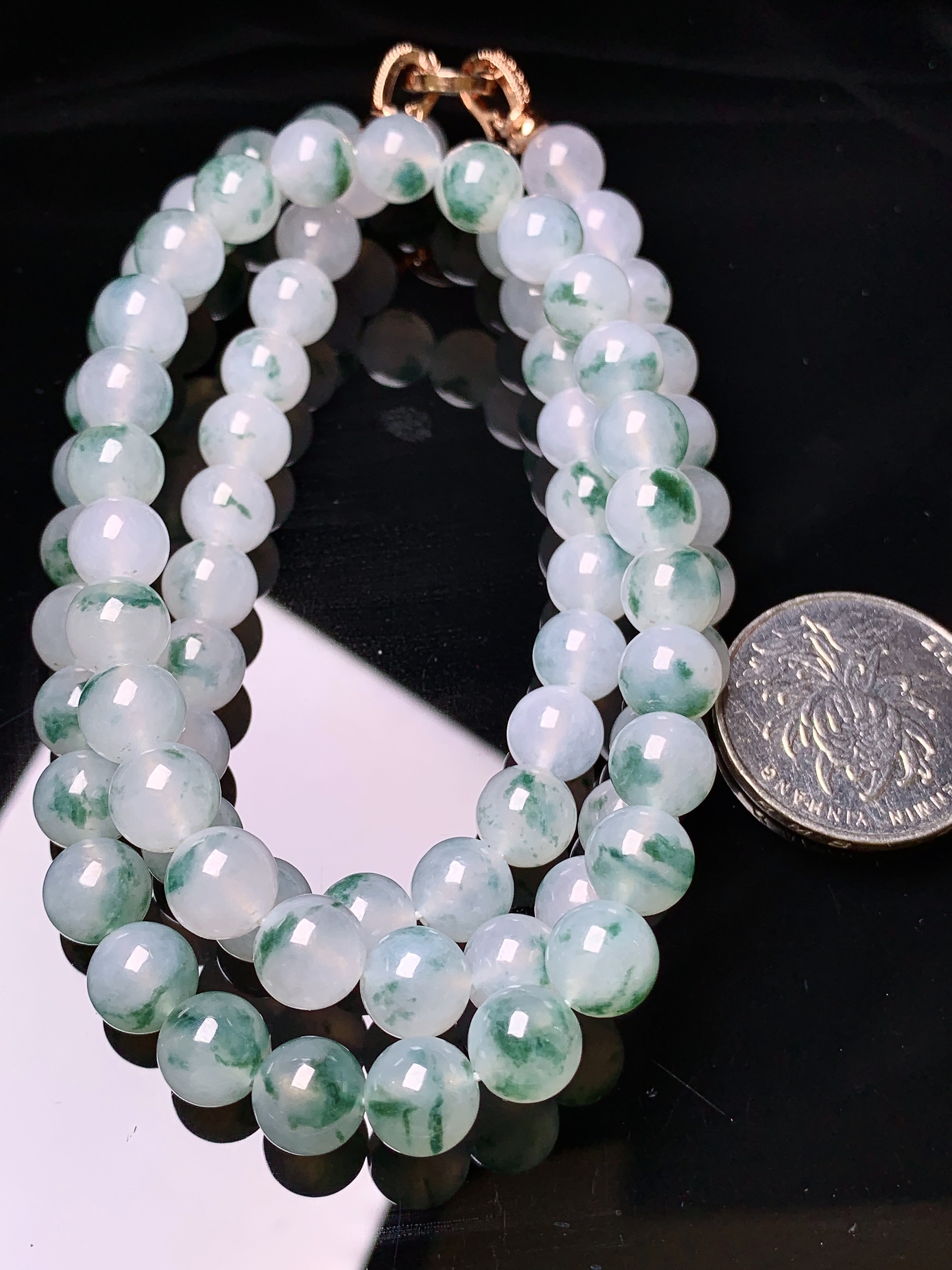 飘绿圆珠项链 玉质细腻 色泽艳丽 整体尺寸8.2 C3