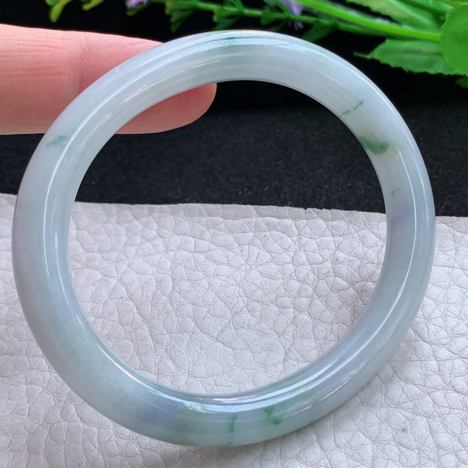 ee实拍55*48*7.7*7.9贵妃镯 天然缅甸翡翠A货玉手镯飘绿花蛋形圆条玉手环